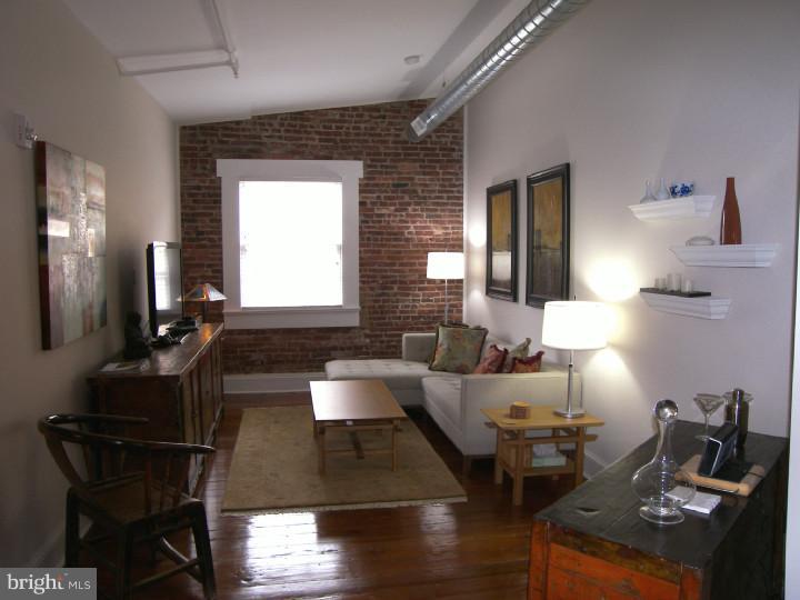 OLD CITY - Residential