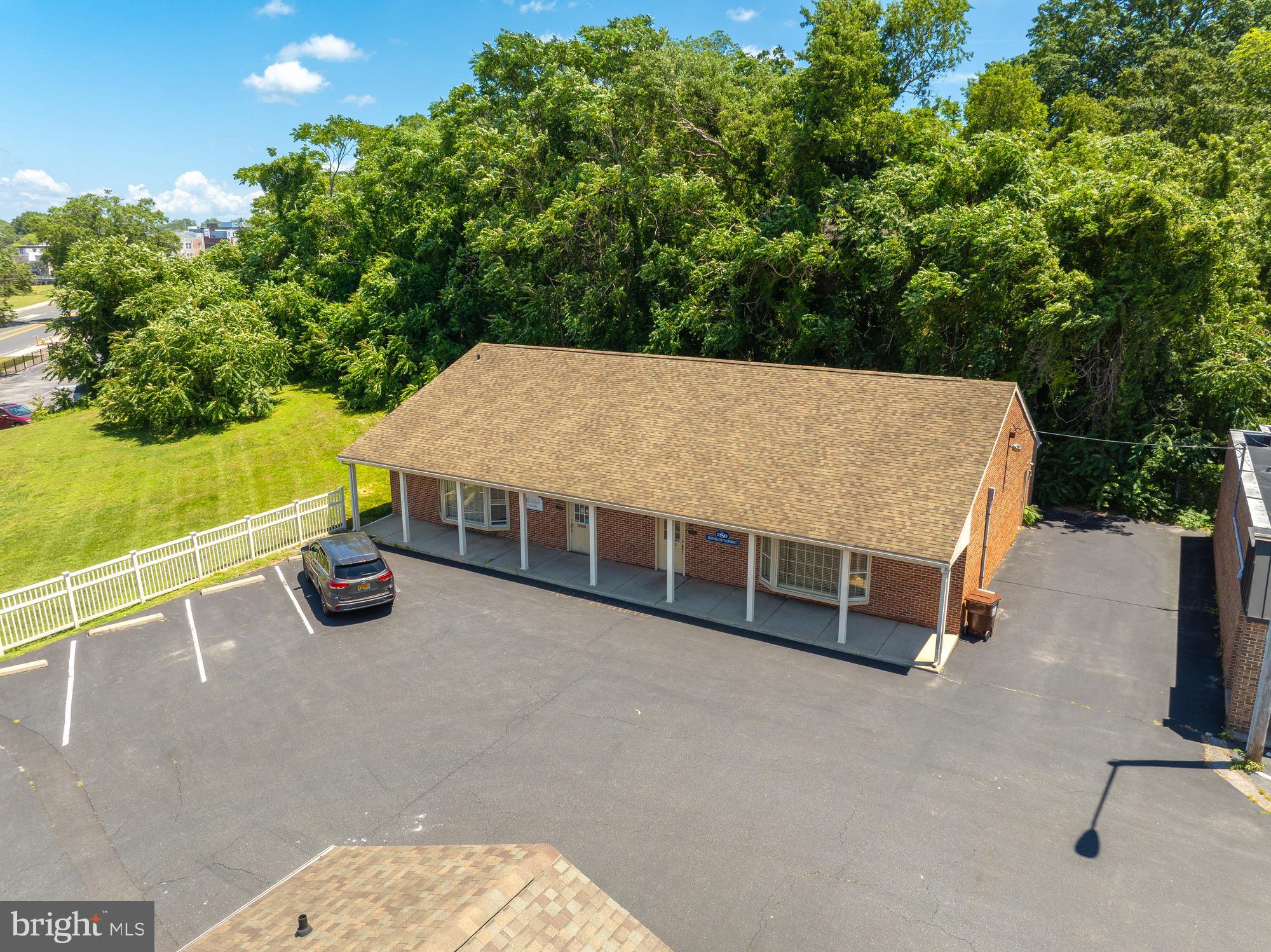 543A RIVERSIDE DRIVE