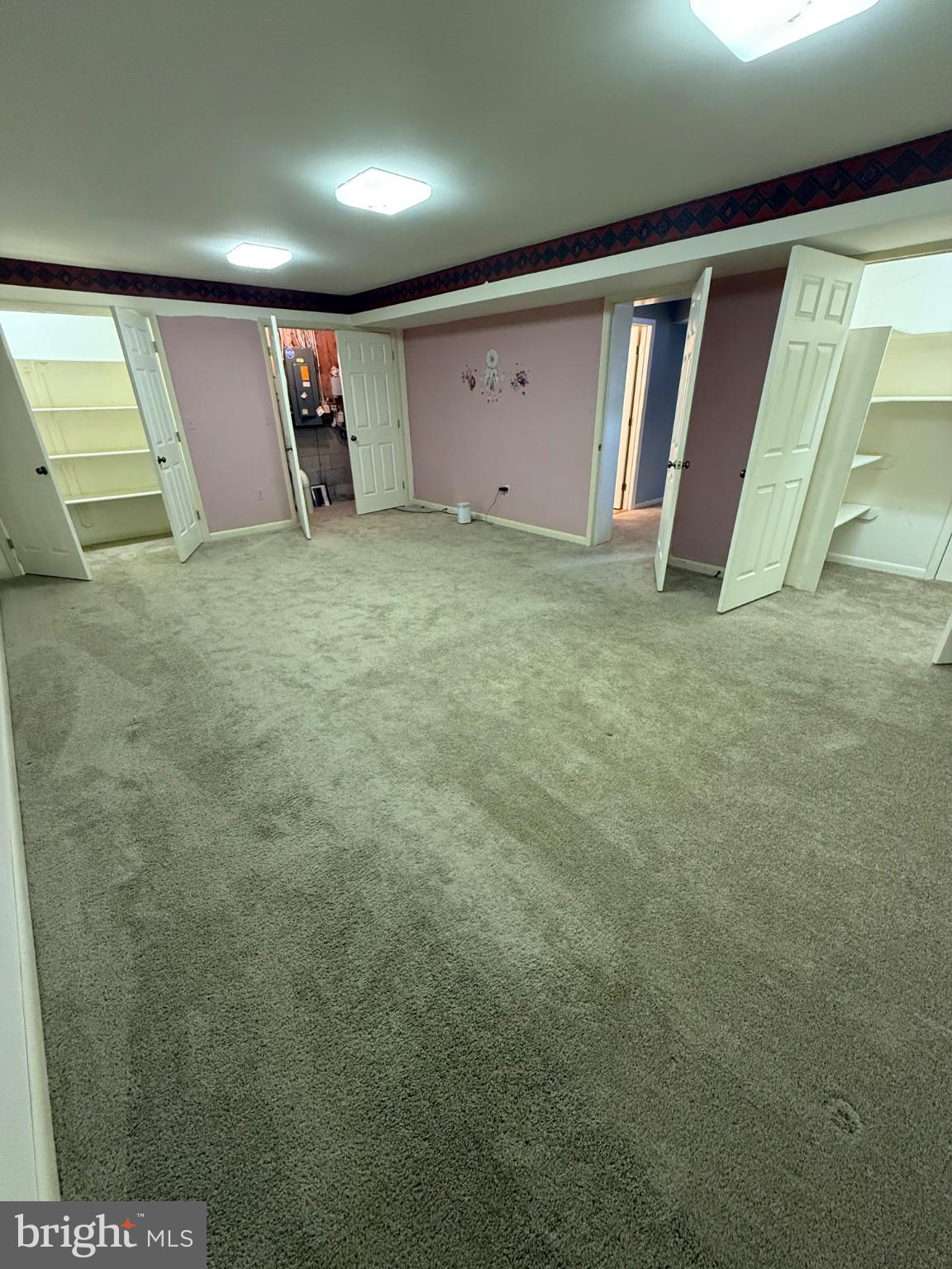 SAGAMORE FOREST - Residential