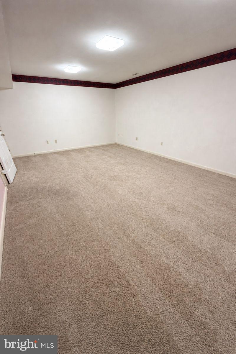 SAGAMORE FOREST - Residential