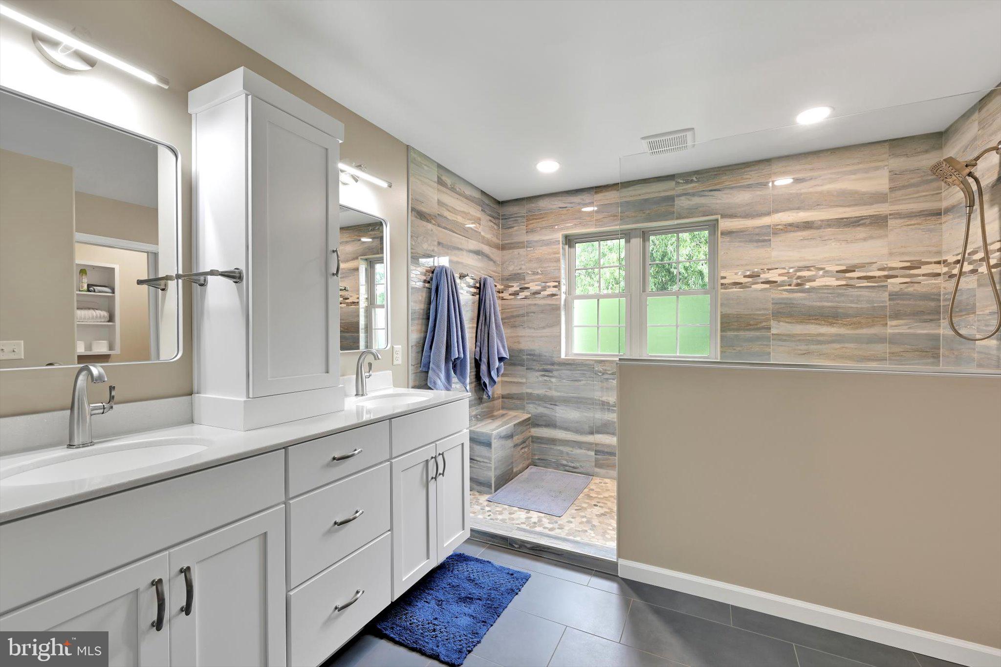 BRIAR RIDGE - Residential