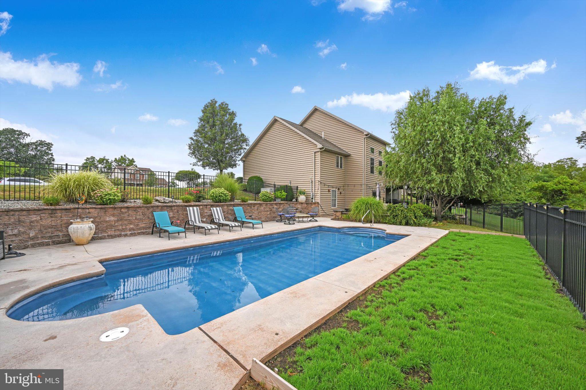 BRIAR RIDGE - Residential