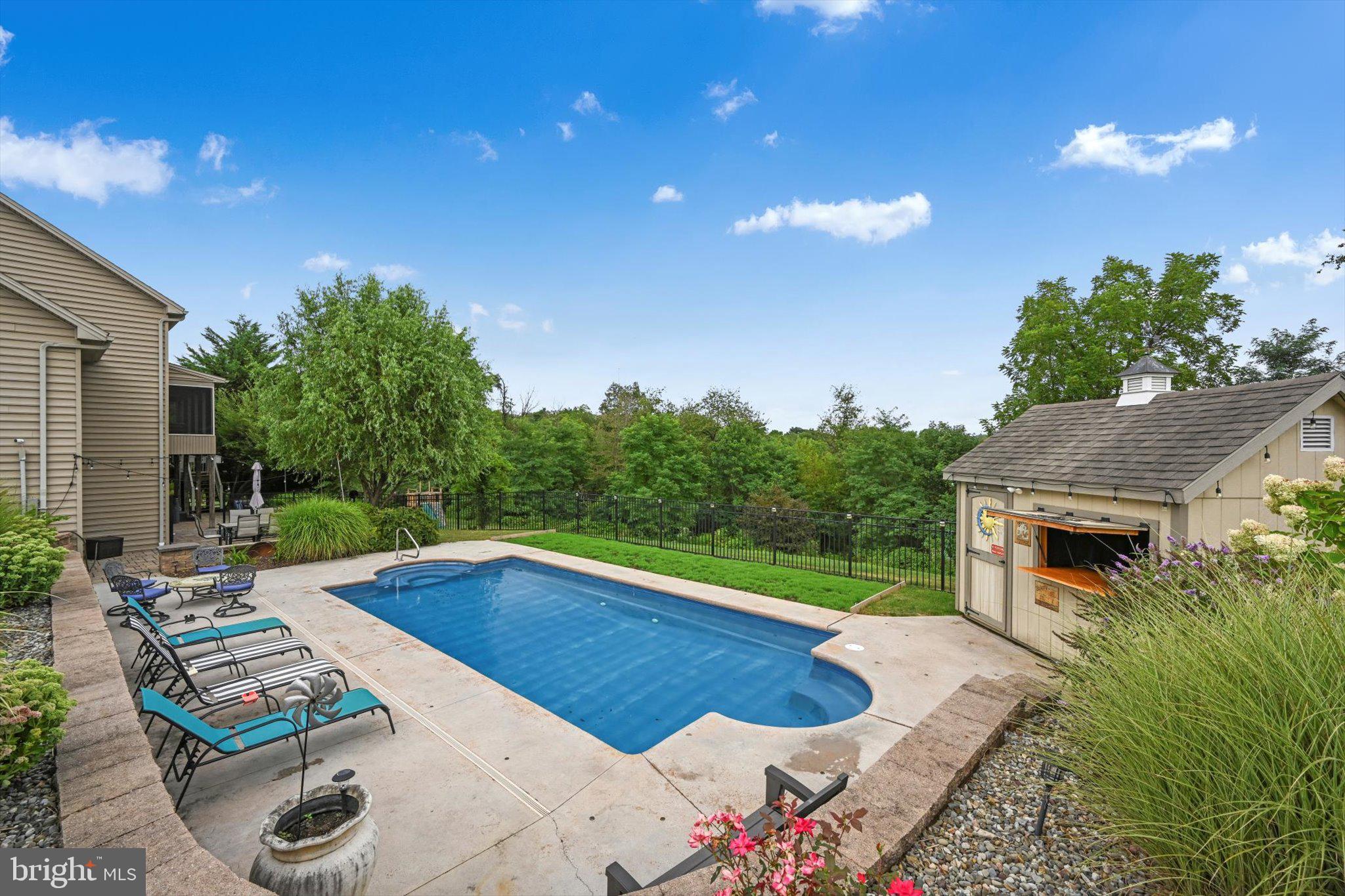 BRIAR RIDGE - Residential