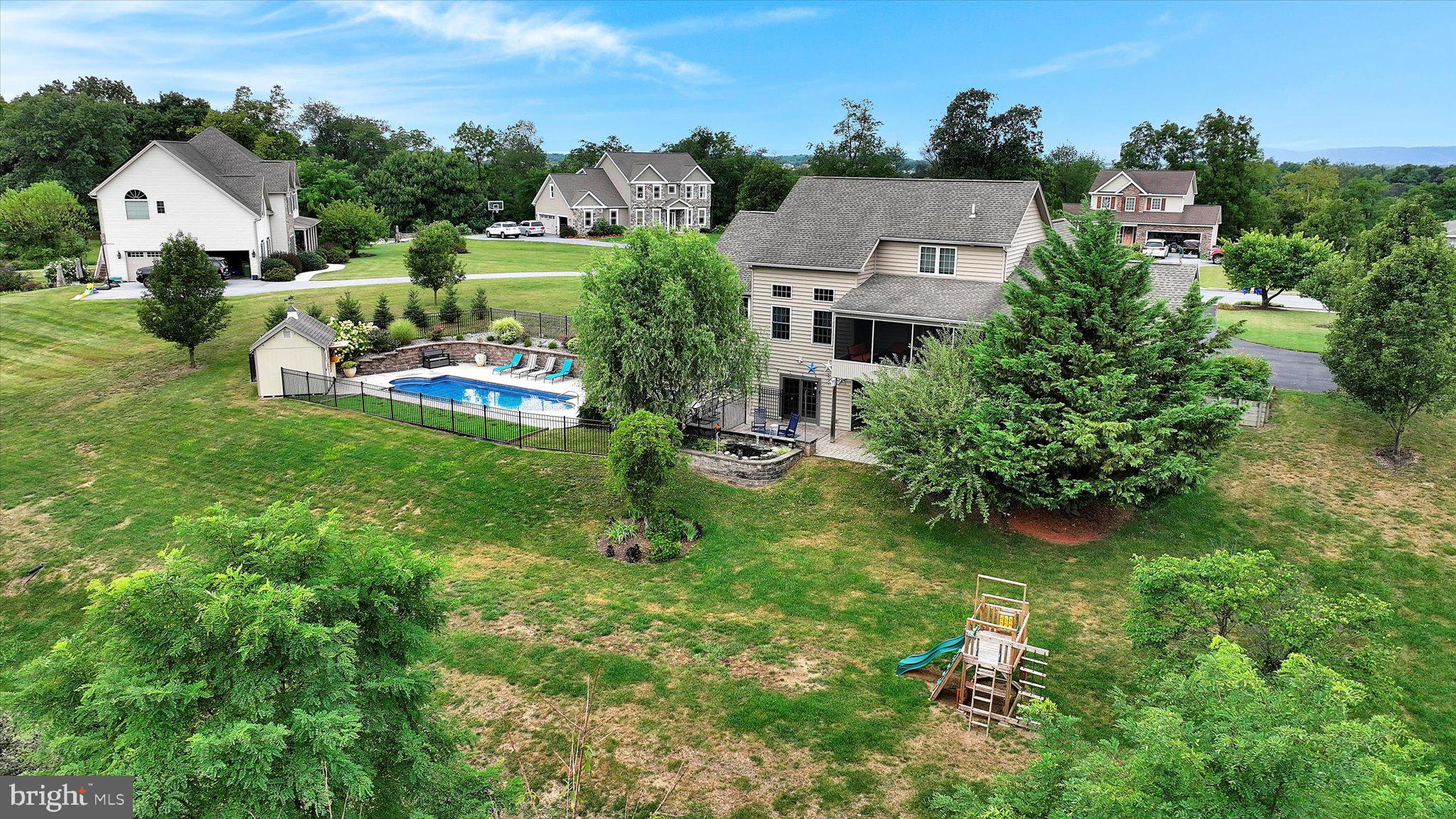 BRIAR RIDGE - Residential