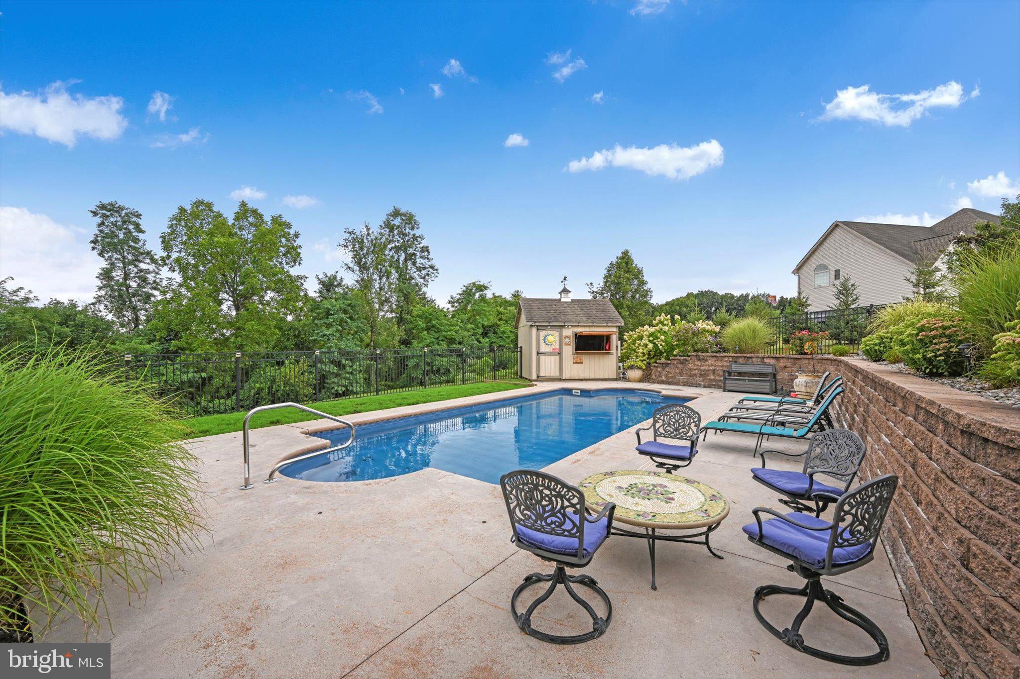 BRIAR RIDGE - Residential