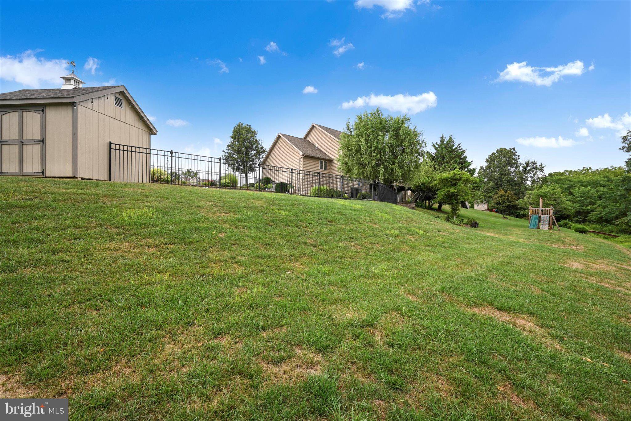 BRIAR RIDGE - Residential