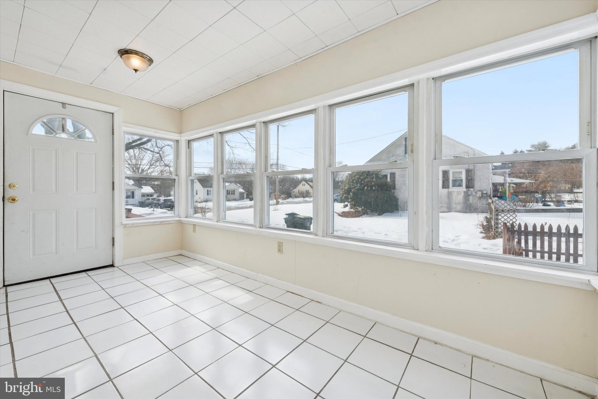 INGLESIDE VILLAGE - Residential