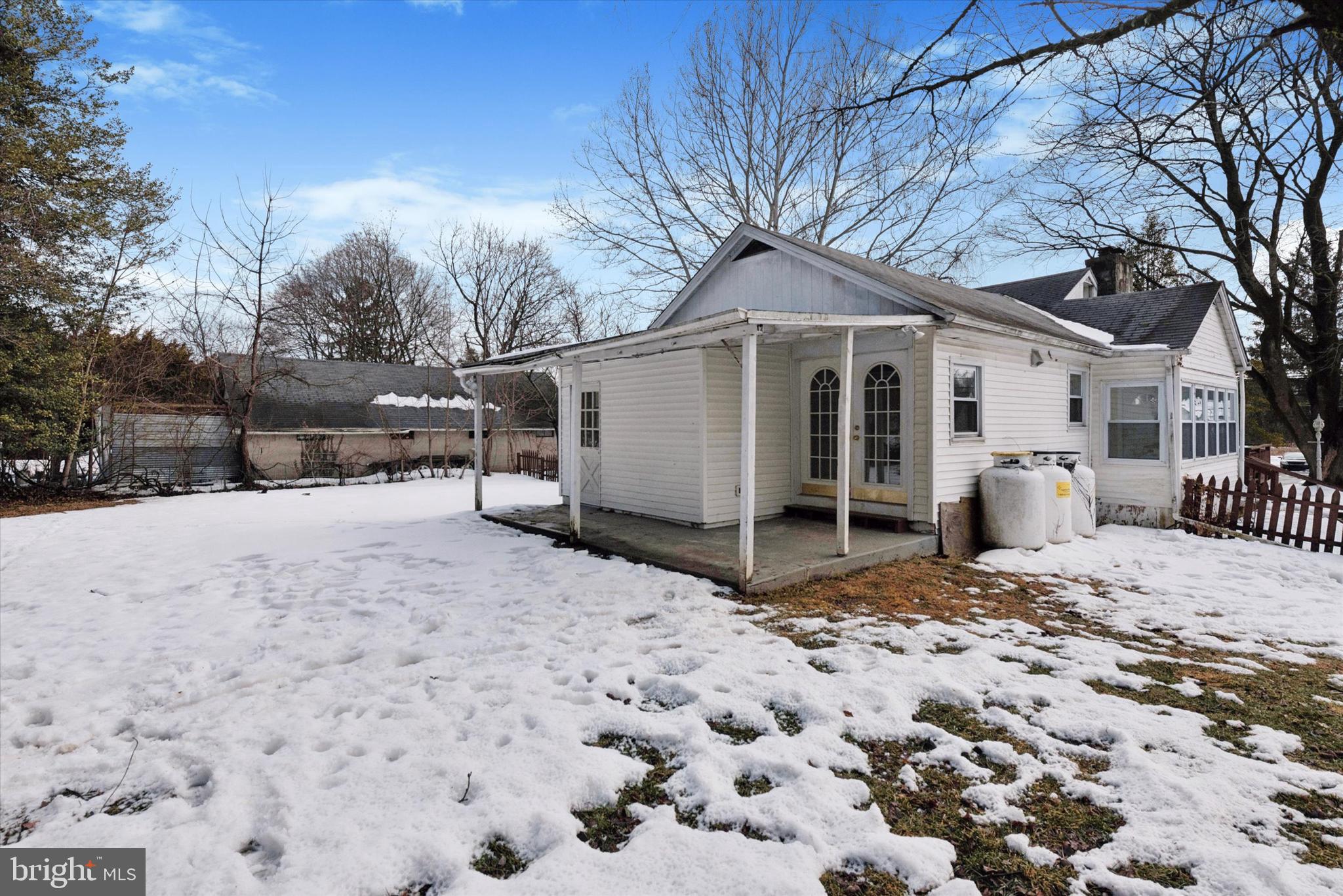 INGLESIDE VILLAGE - Residential