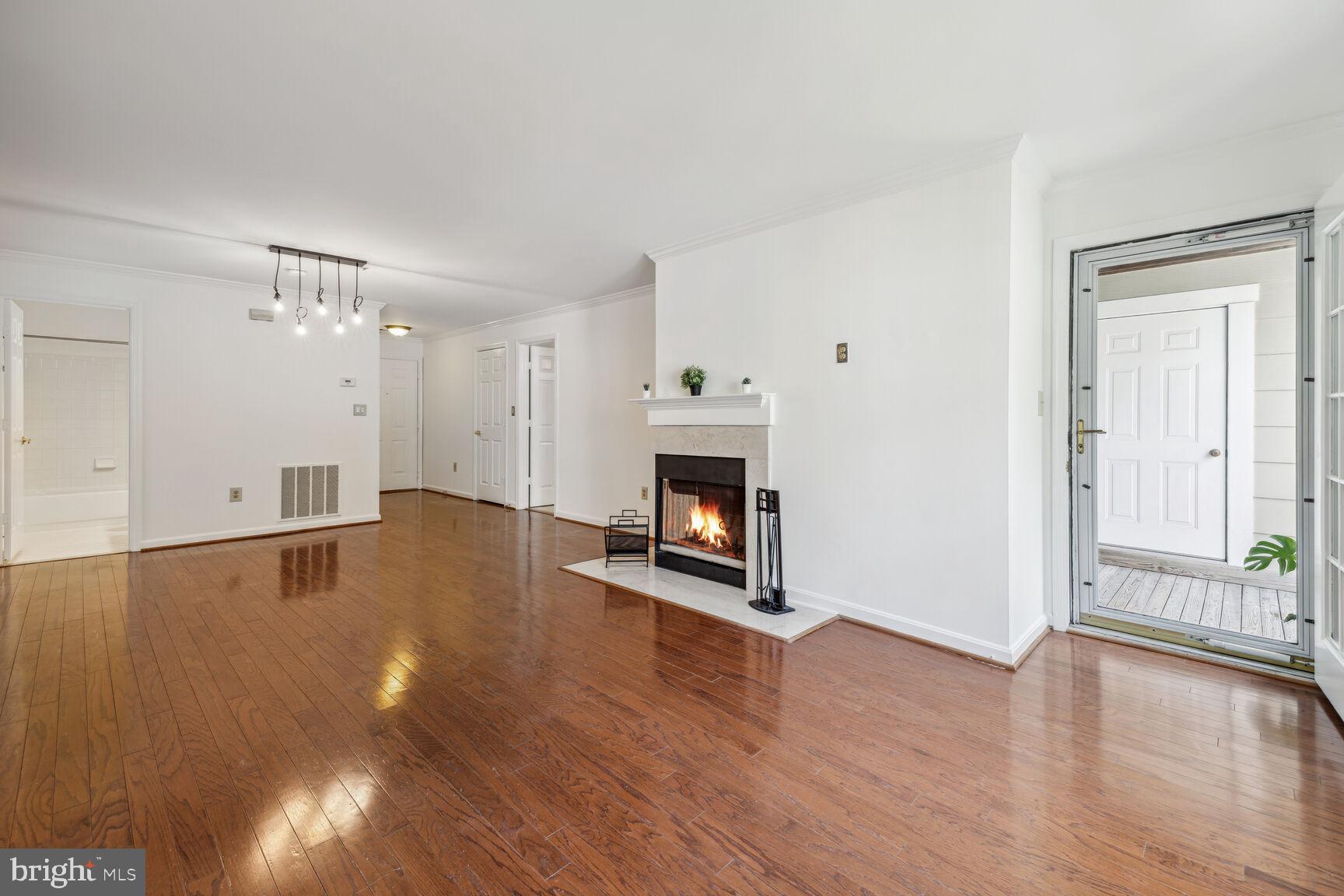 KENTLANDS RIDGE - Residential Lease