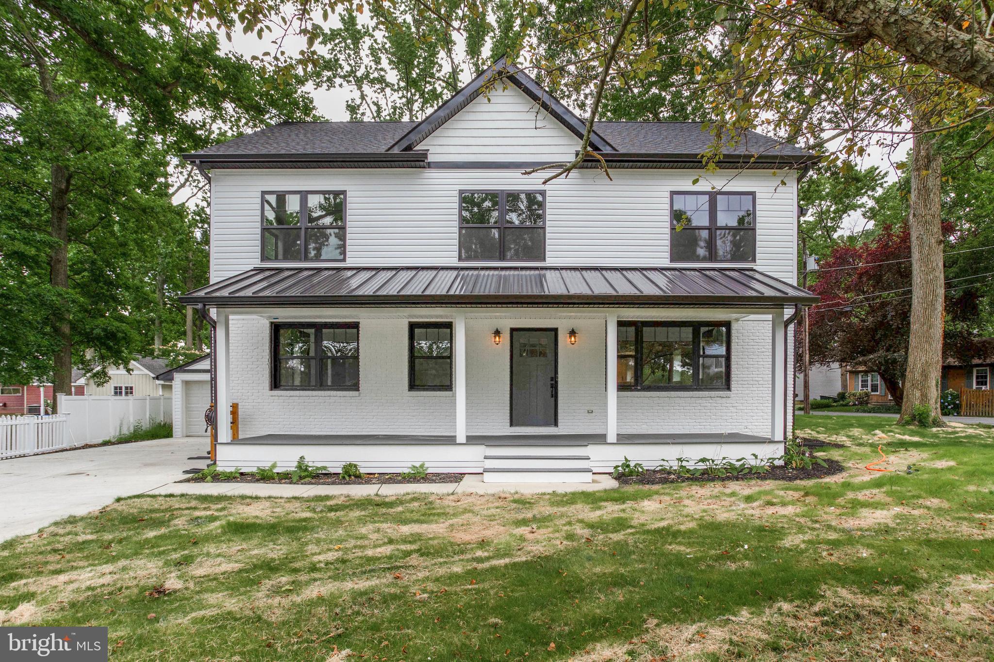 DEALE BEACH - Residential