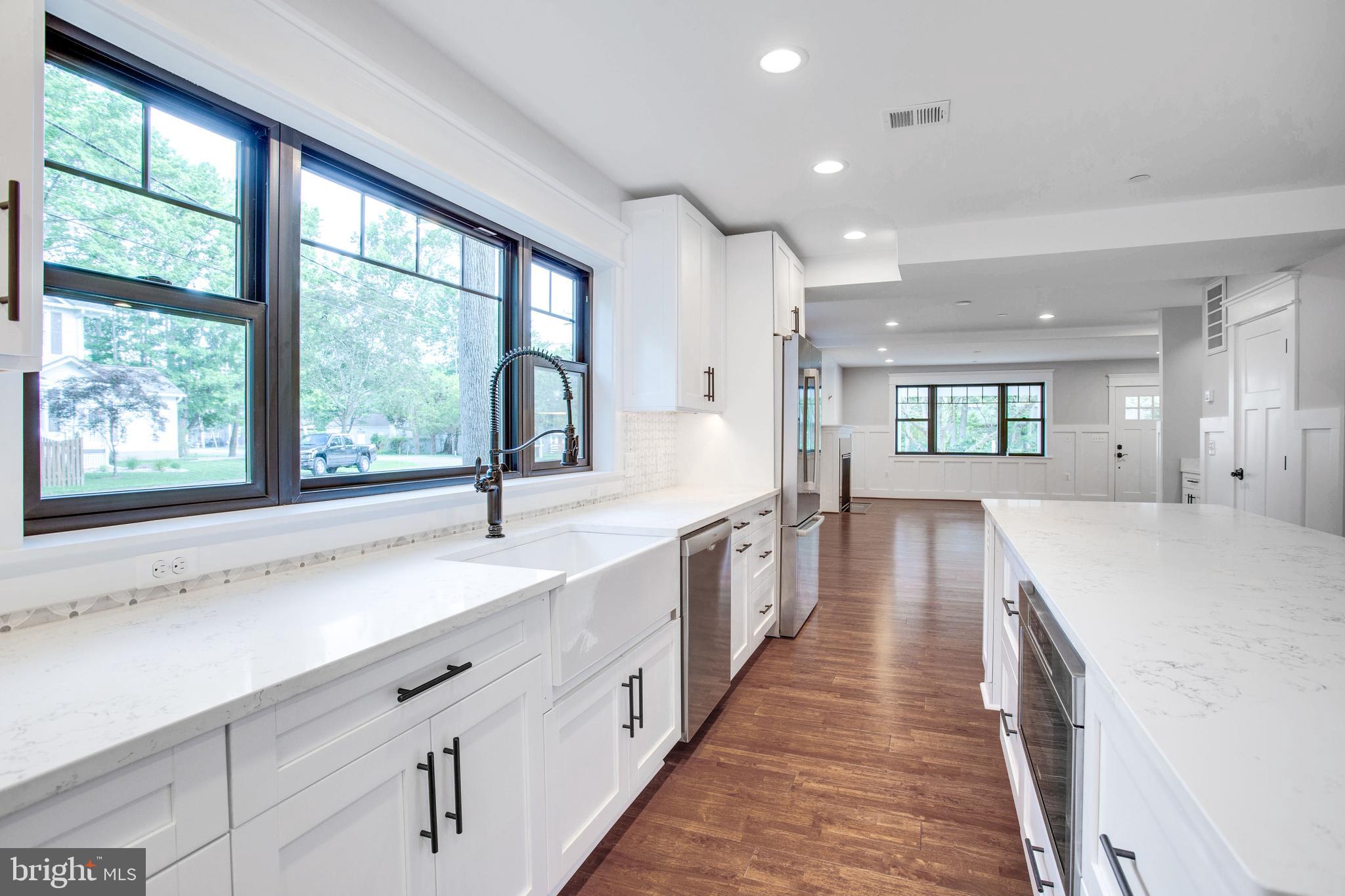 DEALE BEACH - Residential