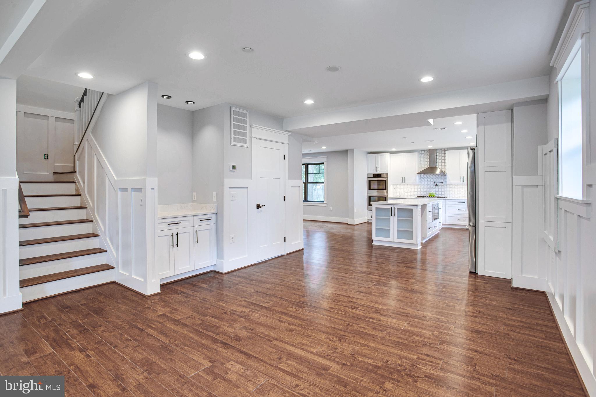 DEALE BEACH - Residential