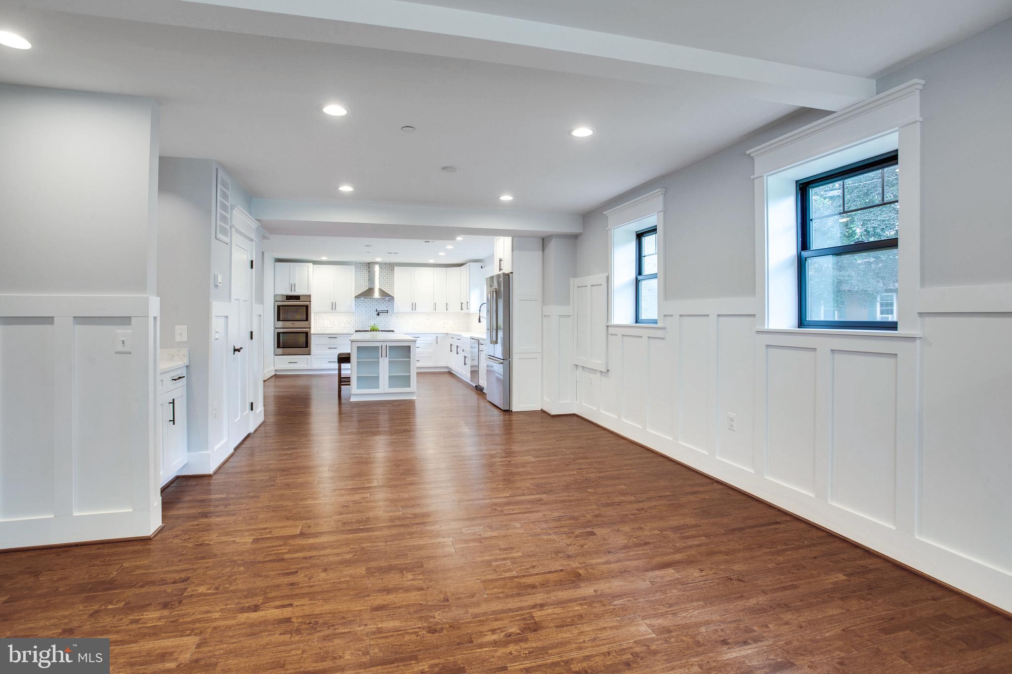 DEALE BEACH - Residential