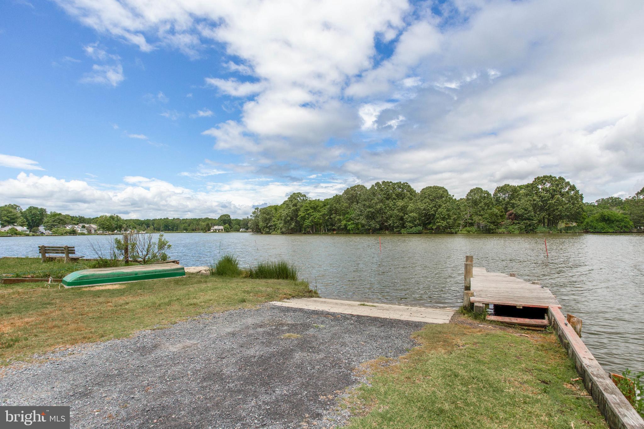 DEALE BEACH - Residential