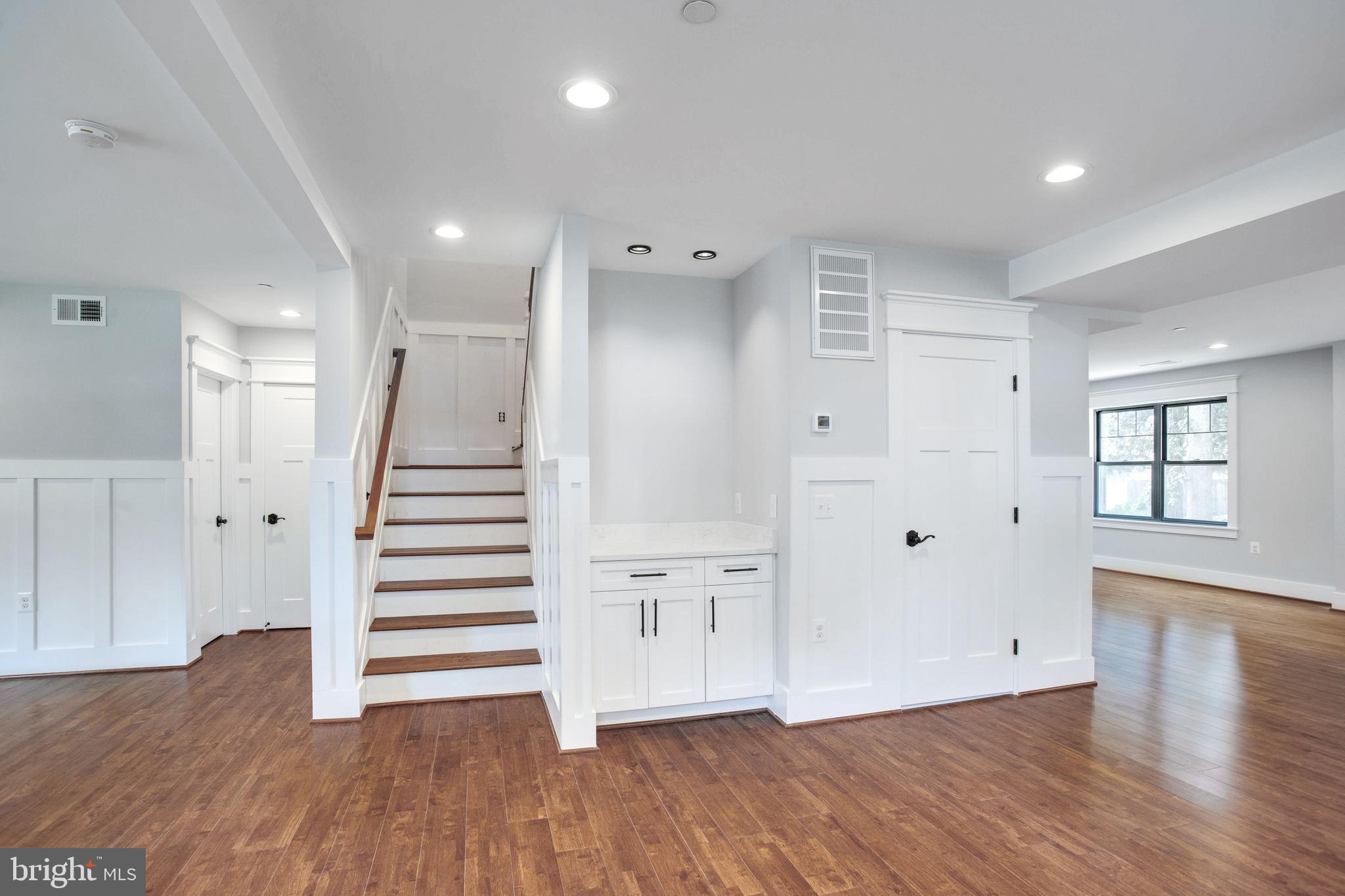 DEALE BEACH - Residential