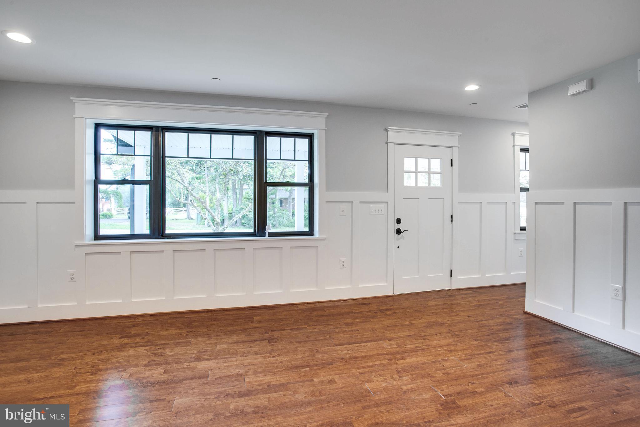 DEALE BEACH - Residential