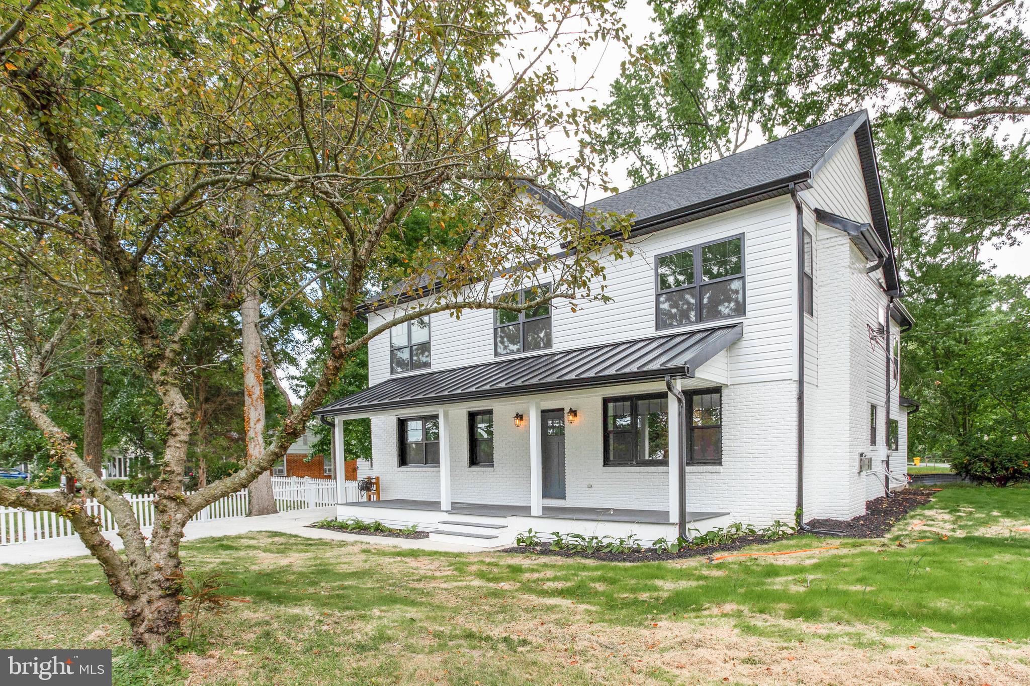 DEALE BEACH - Residential