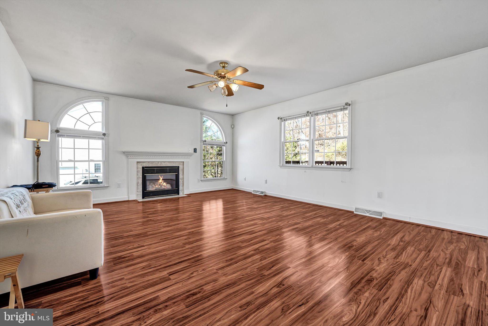 EXETER GOLF CLUB E - Residential