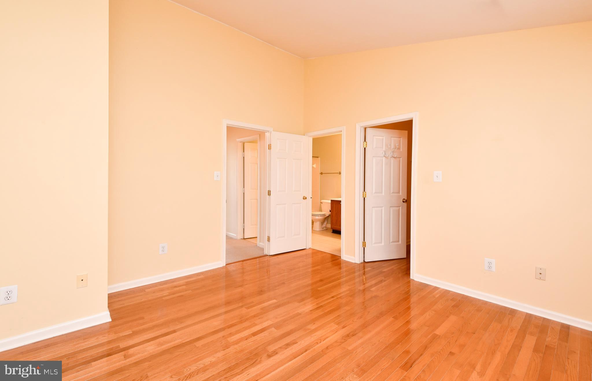 LEE'S HILL - Residential