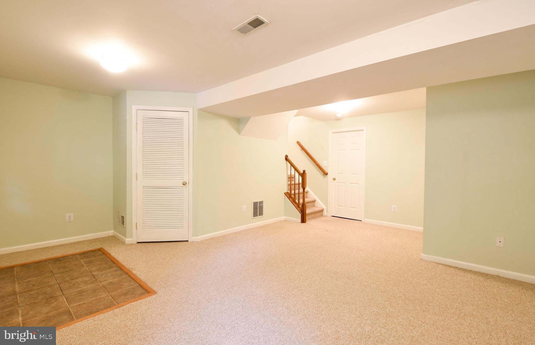 LEE'S HILL - Residential