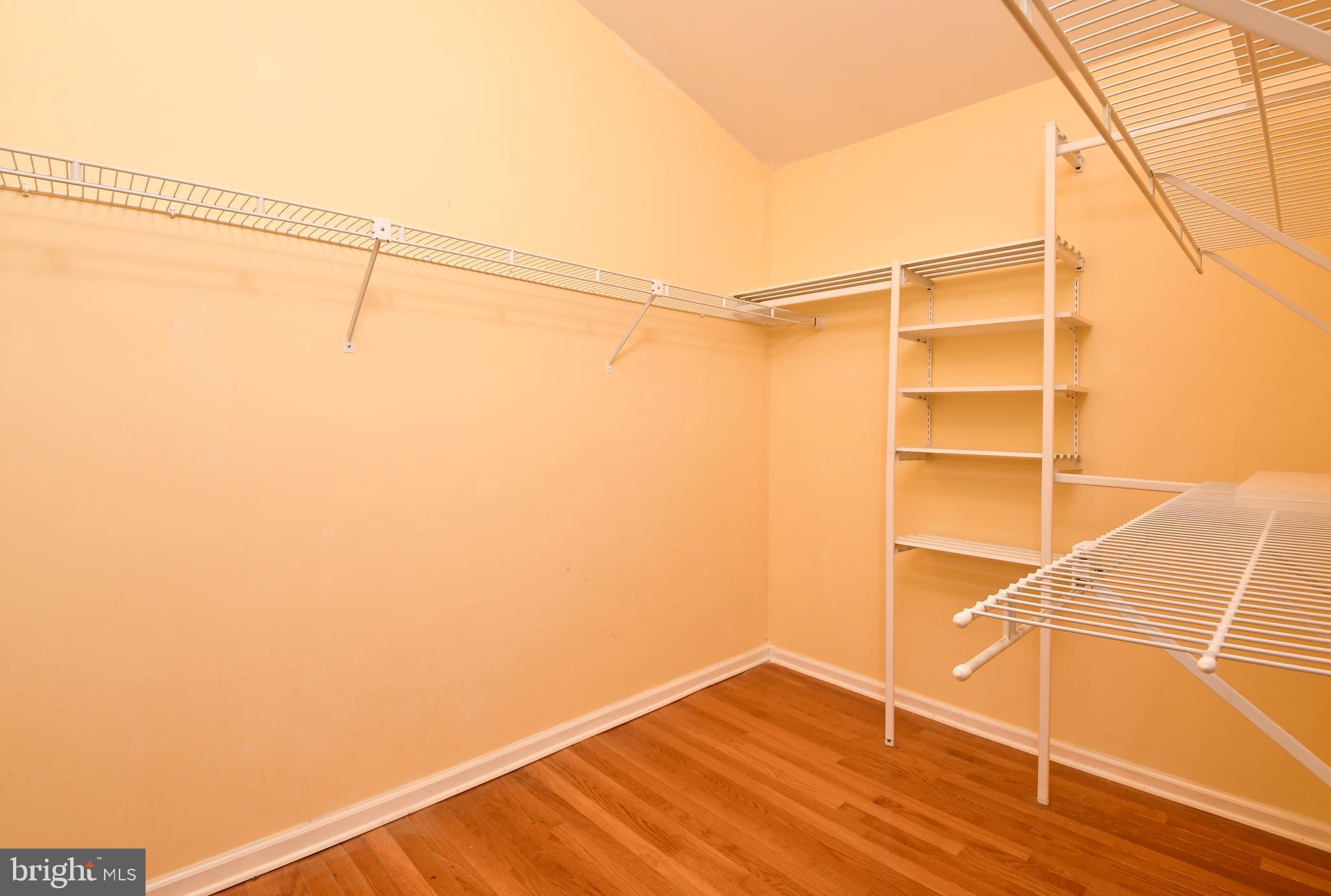 LEE'S HILL - Residential