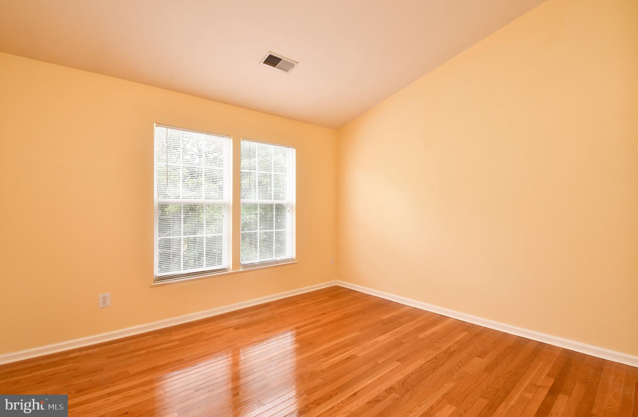 LEE'S HILL - Residential