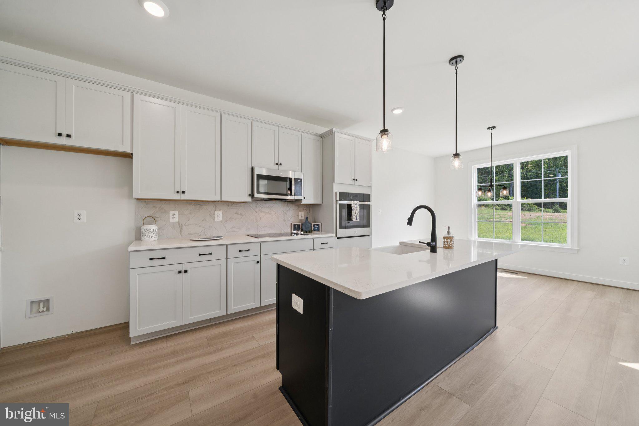 ELK CREEK LANDING - Residential