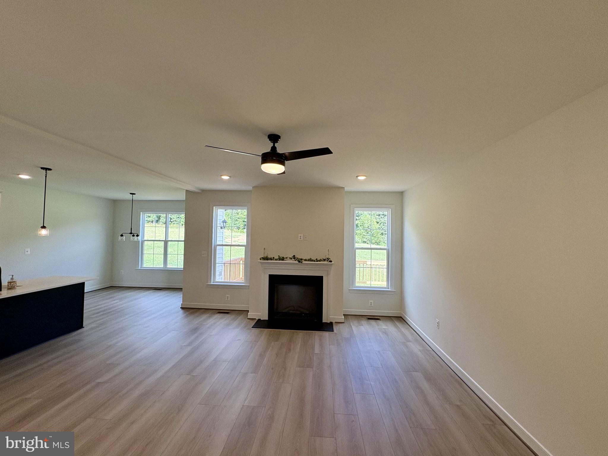 ELK CREEK LANDING - Residential