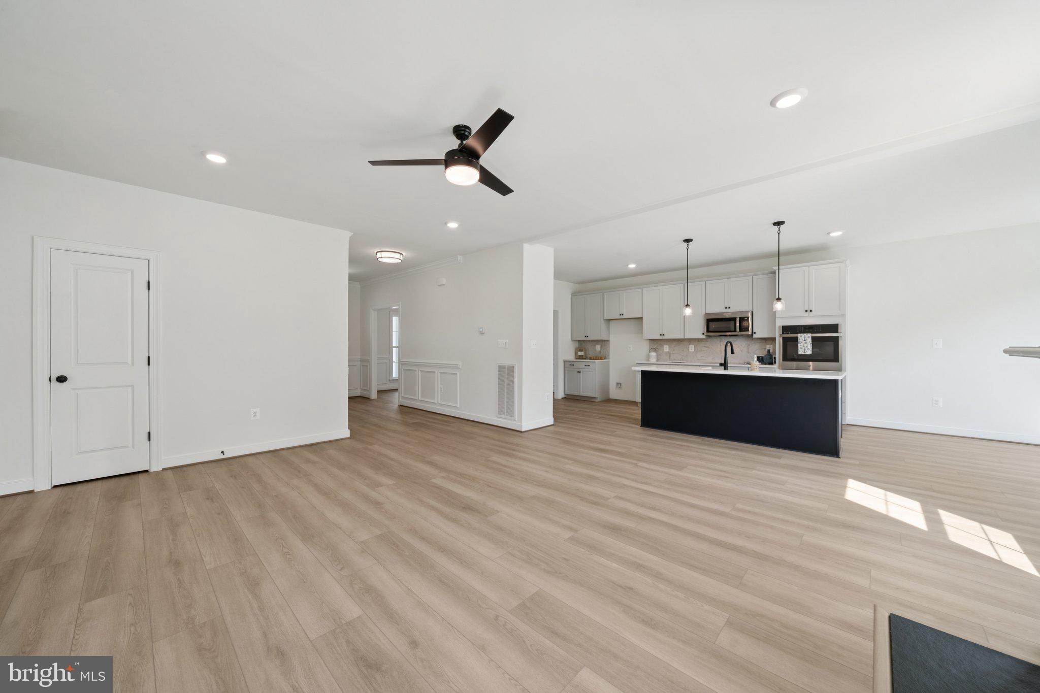 ELK CREEK LANDING - Residential