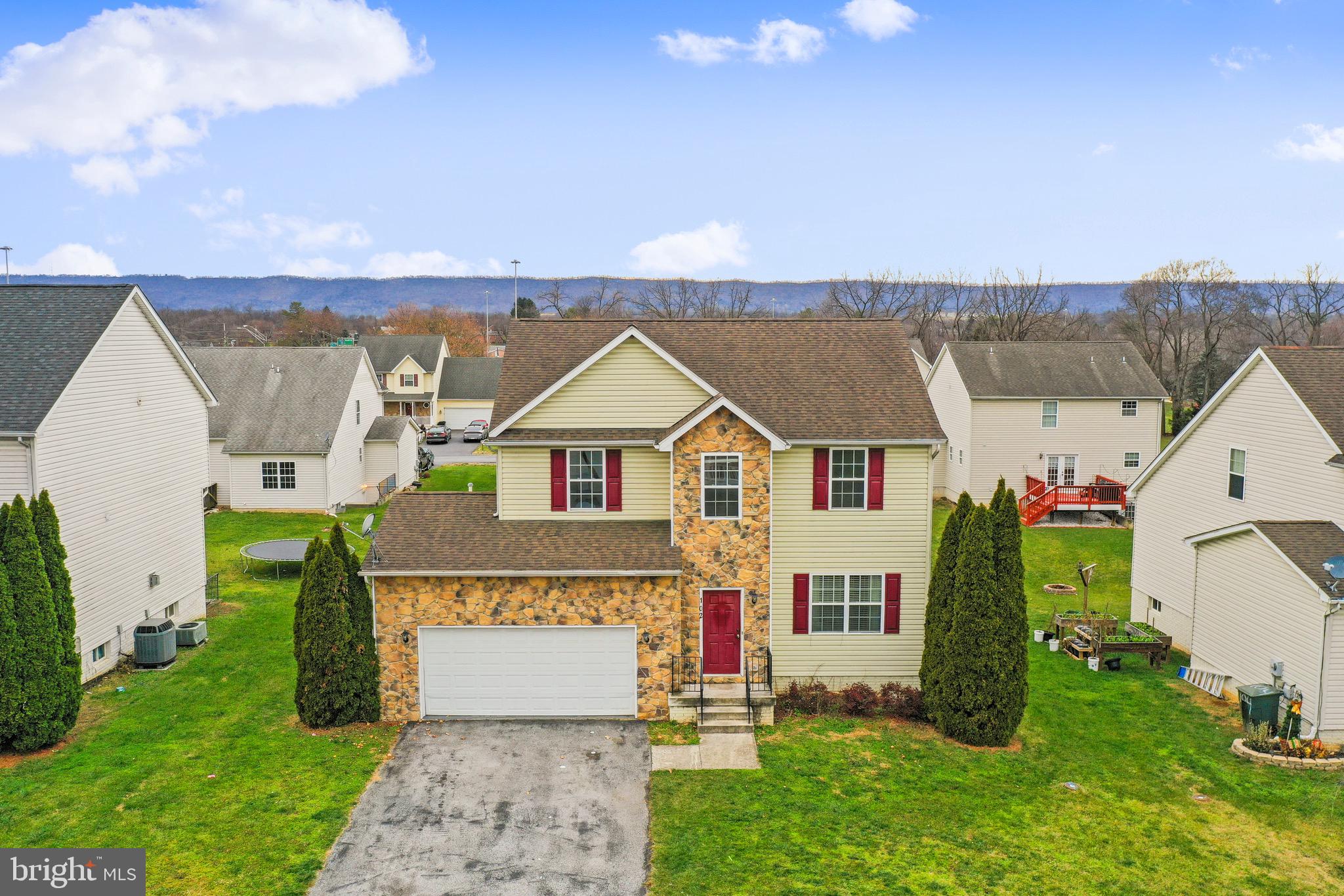 ROSEMONT ORCHARD - Residential