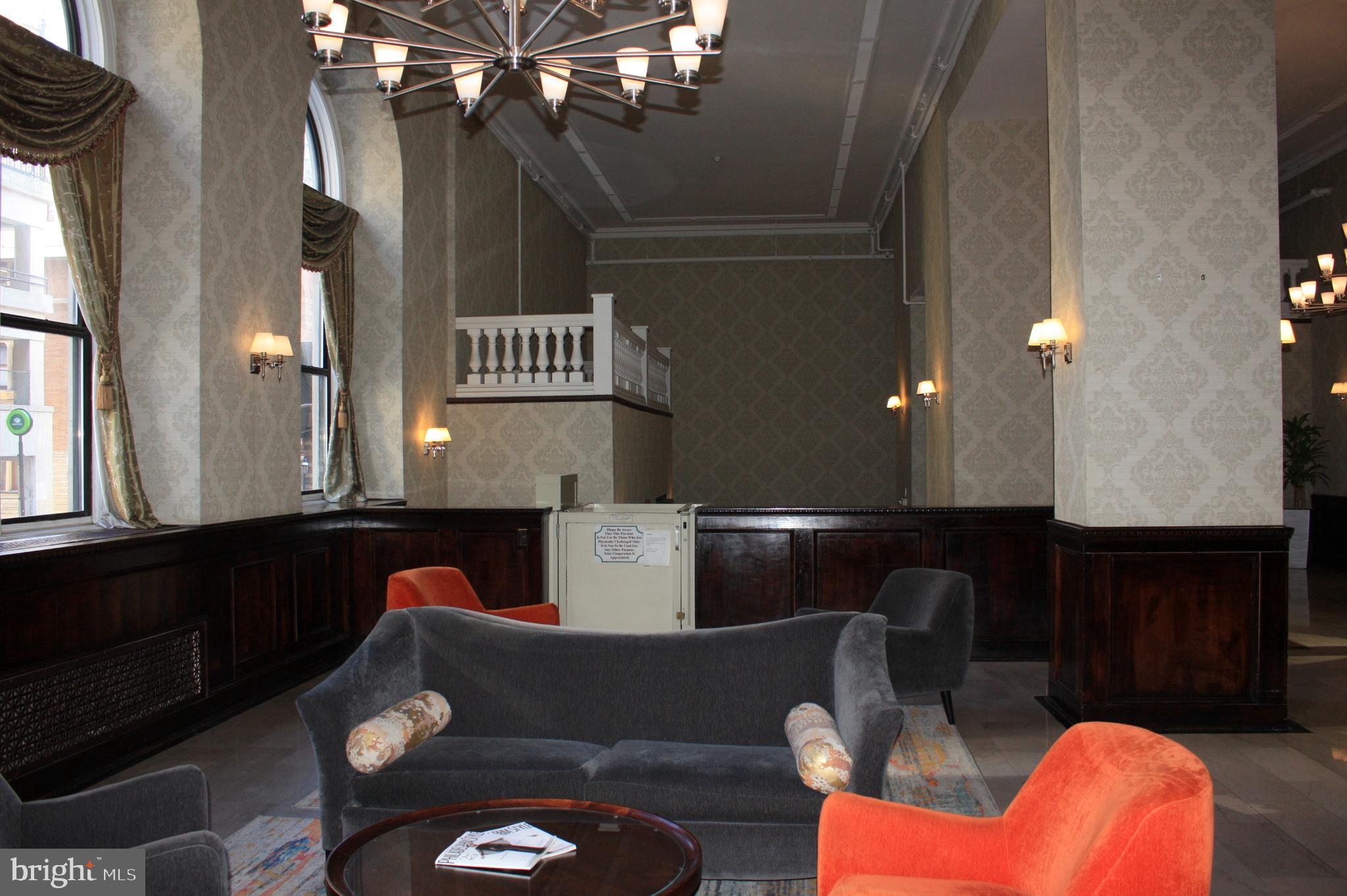 AVENUE OF THE ARTS - Residential