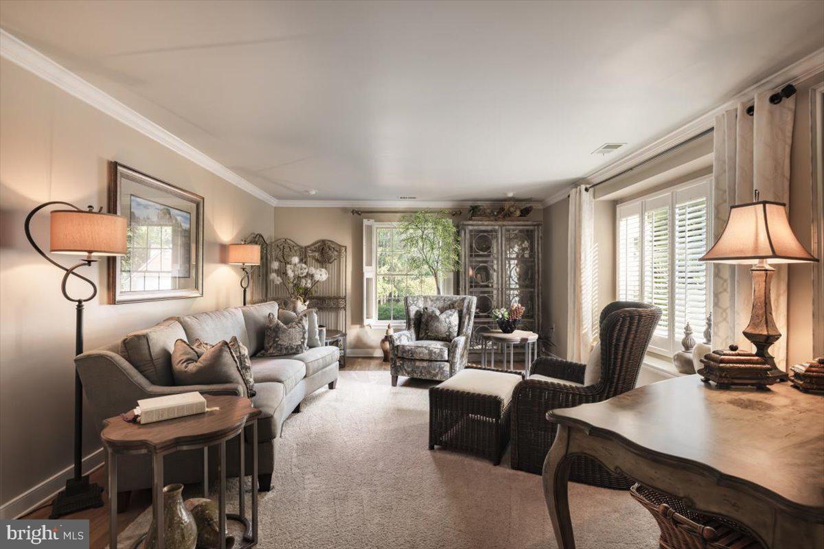 STONELEIGH - Residential