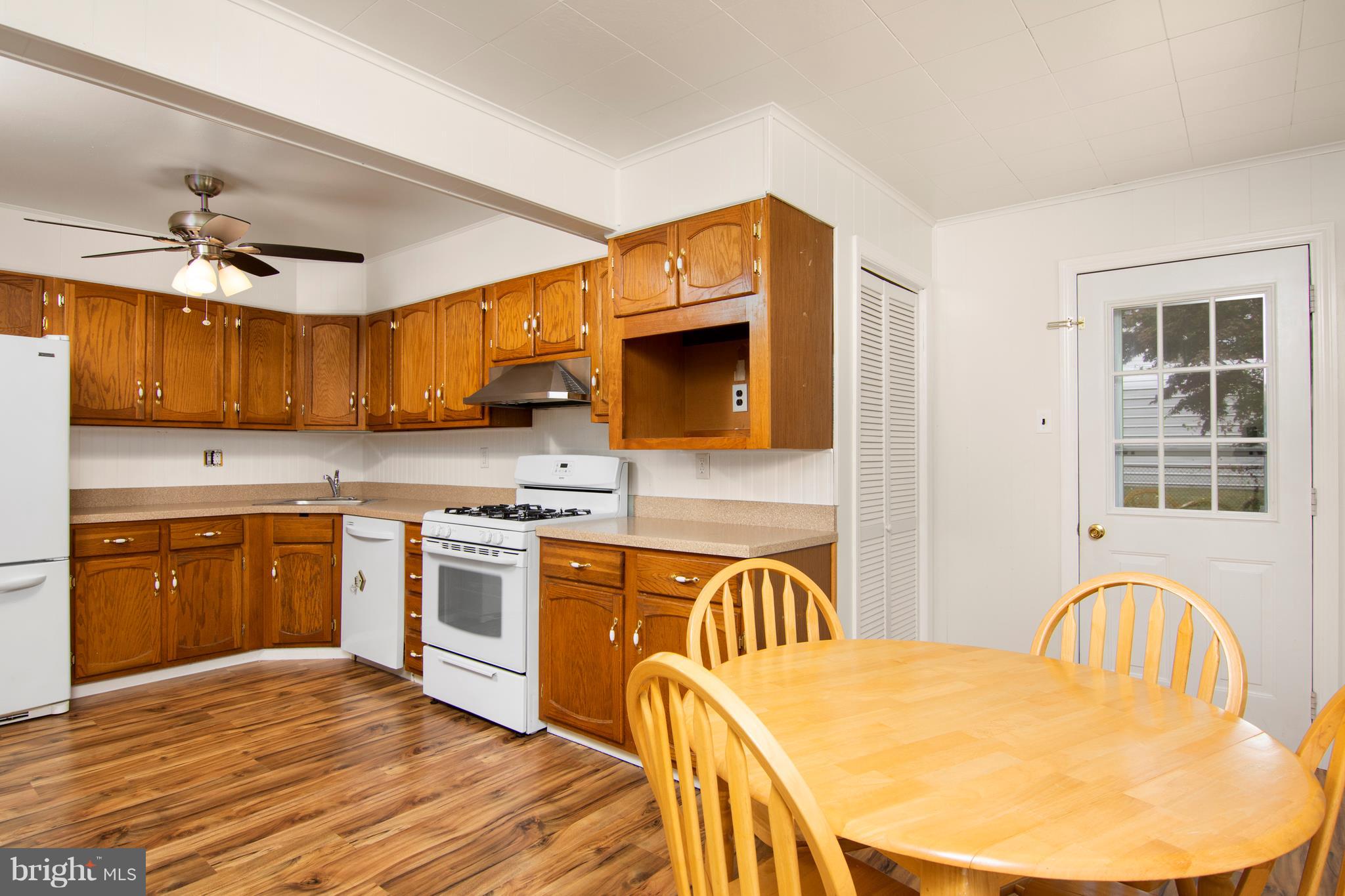 PINE GROVE HOMES - Residential Lease