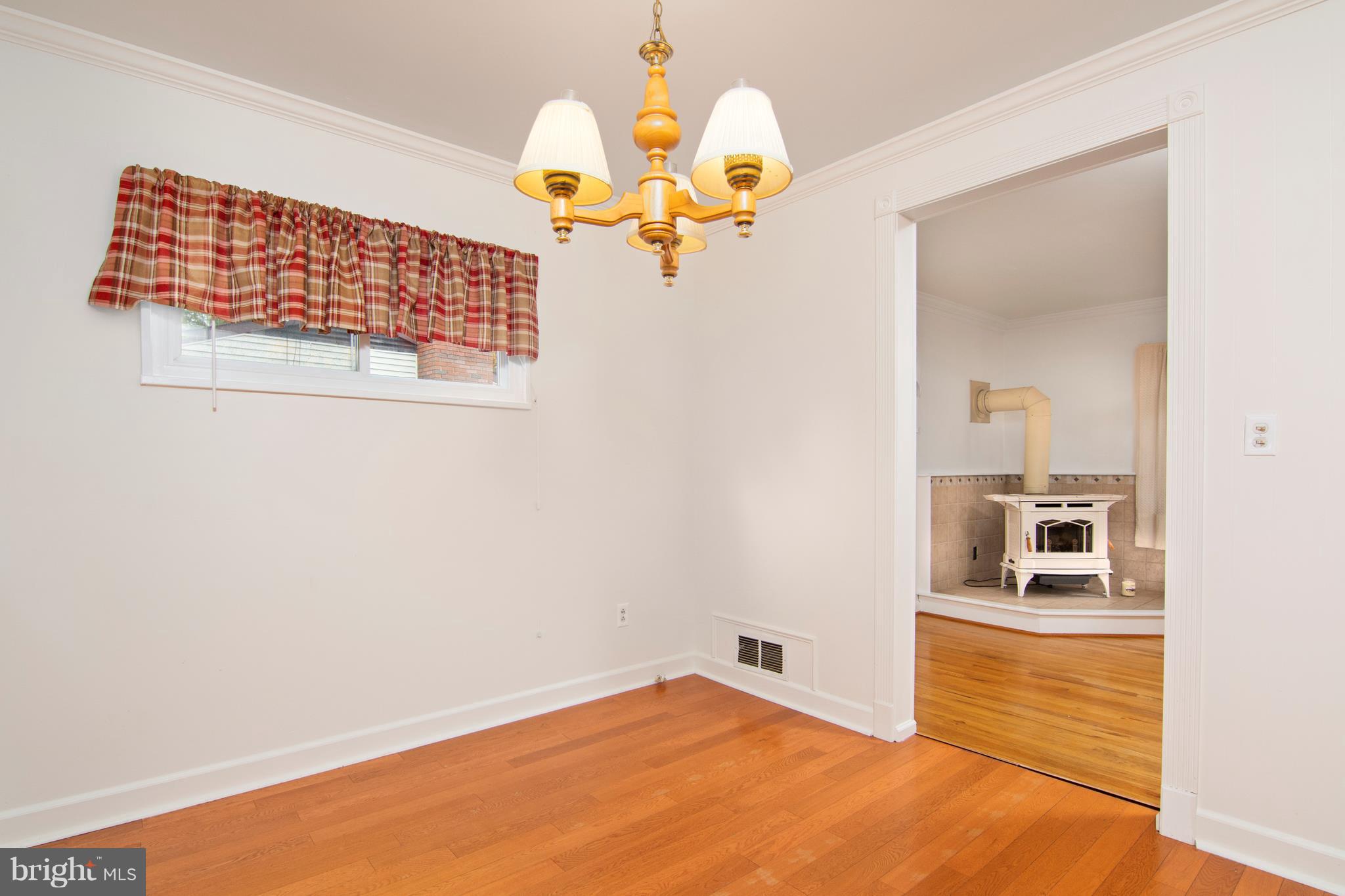 PINE GROVE HOMES - Residential Lease