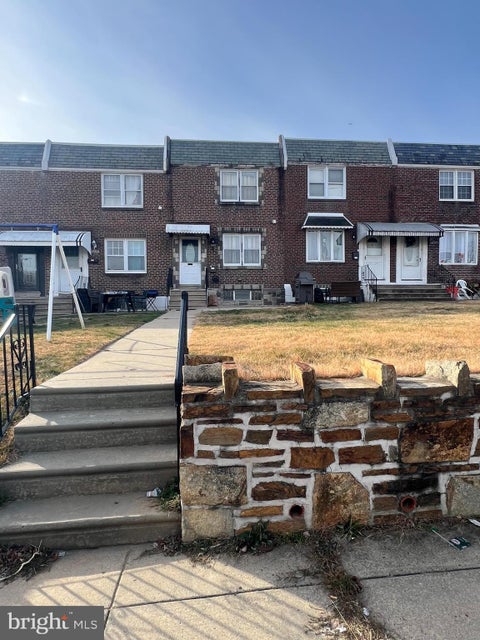 Townhouse For Sale - 2822 Rawle Street<br/> PHILADELPHIA, PA 19149