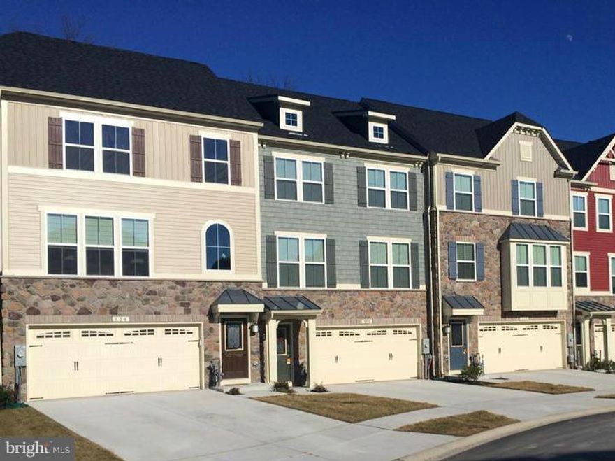 QUICK MOVE IN   DECEMBER DELIVERY!  End Of Group 2-car garage Creekside Village QUICK move in! last home avail to move-in THIS Year! Hardwood thru-out, granite on HUGE island, stainless, 10' tray clg, & ALL closing costs paid! 3BR/2BA upstairs, rec rm and  half bath at entrance. Lawn care, pool, 24/7 gym, dog park, and clubhouse. Images shown are representative only.