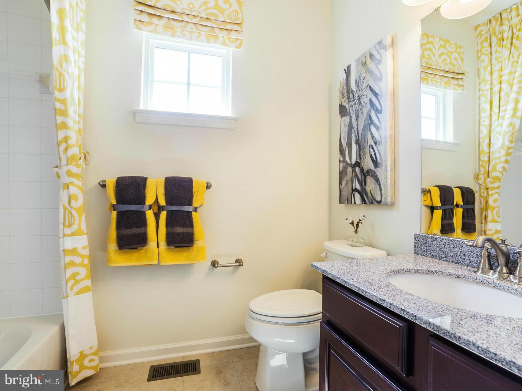 CREEKSIDE VILLAGE - Residential