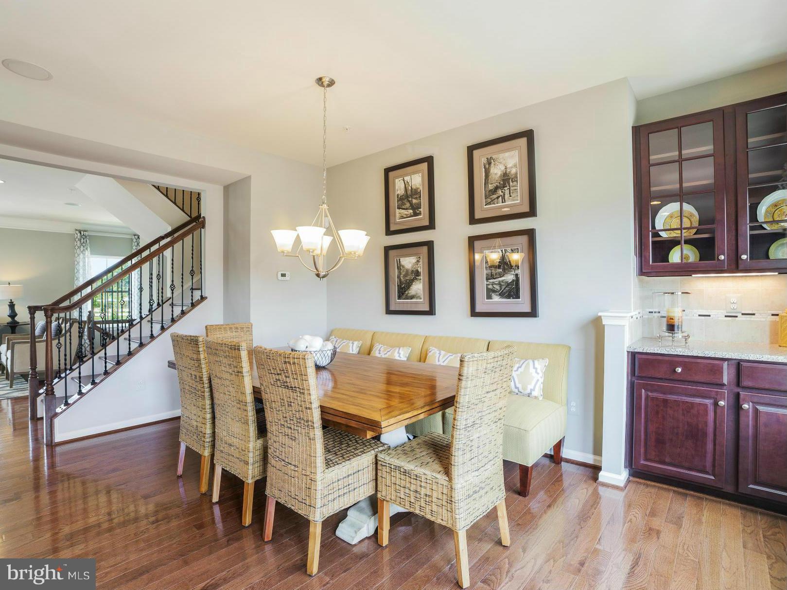 CREEKSIDE VILLAGE - Residential