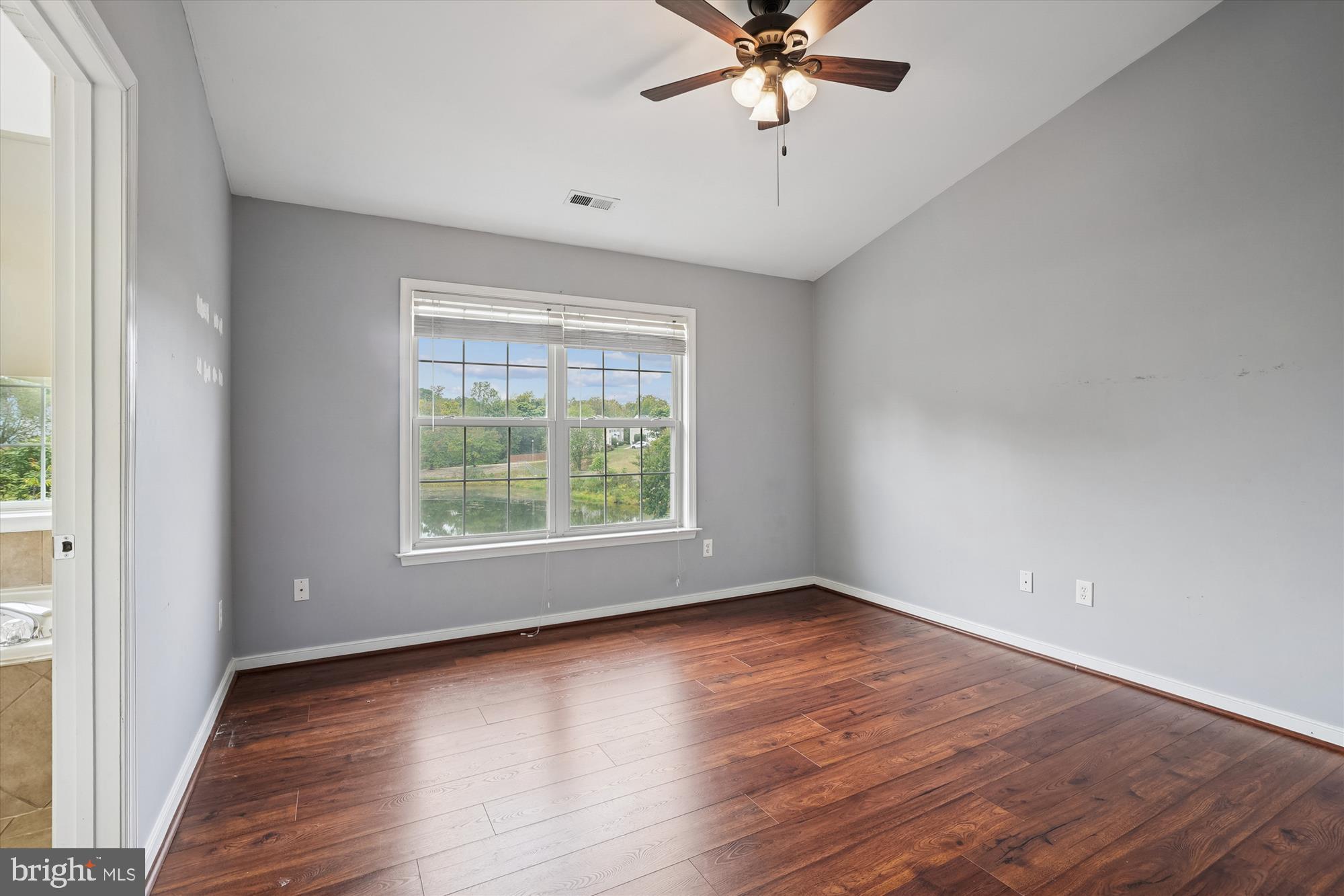 STONE RIVER - Residential Lease