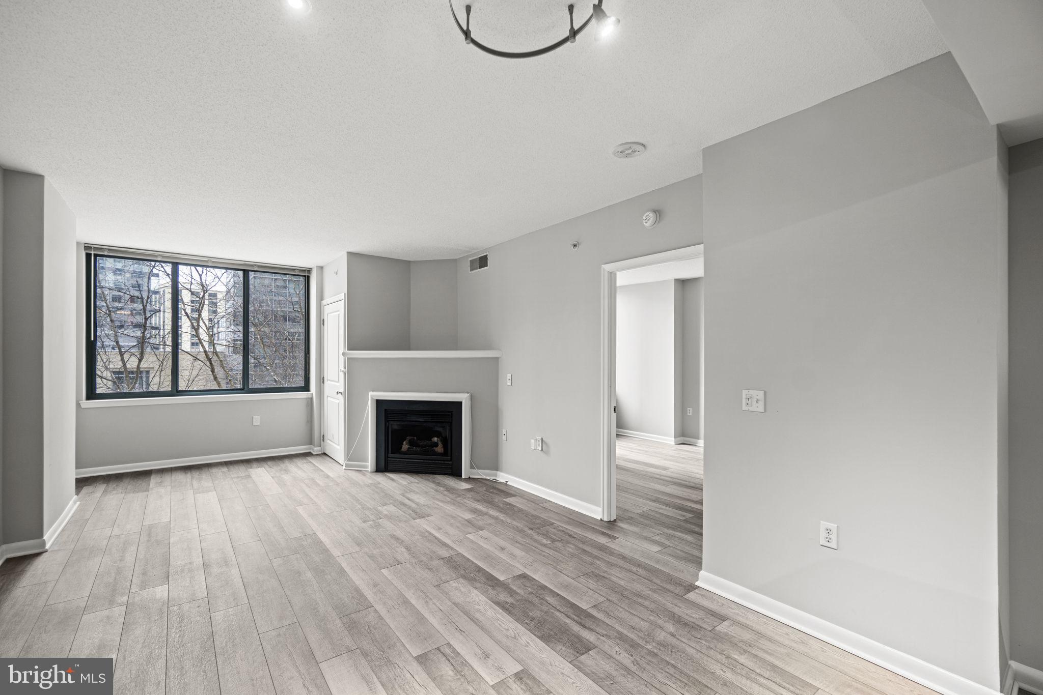 BALLSTON - Residential