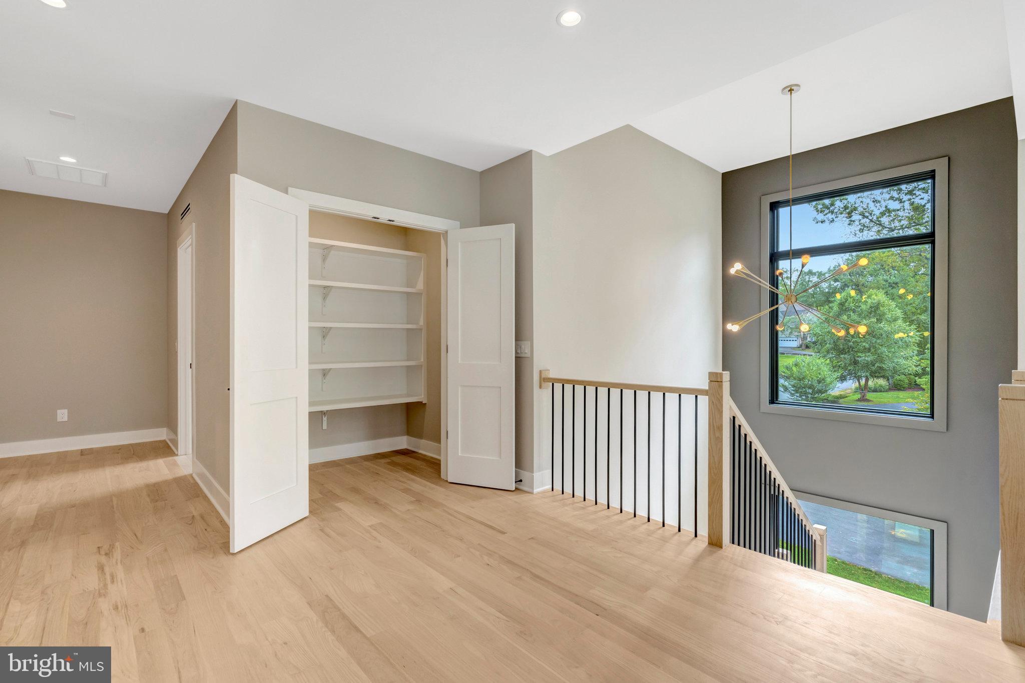 WEST LANGLEY - Residential