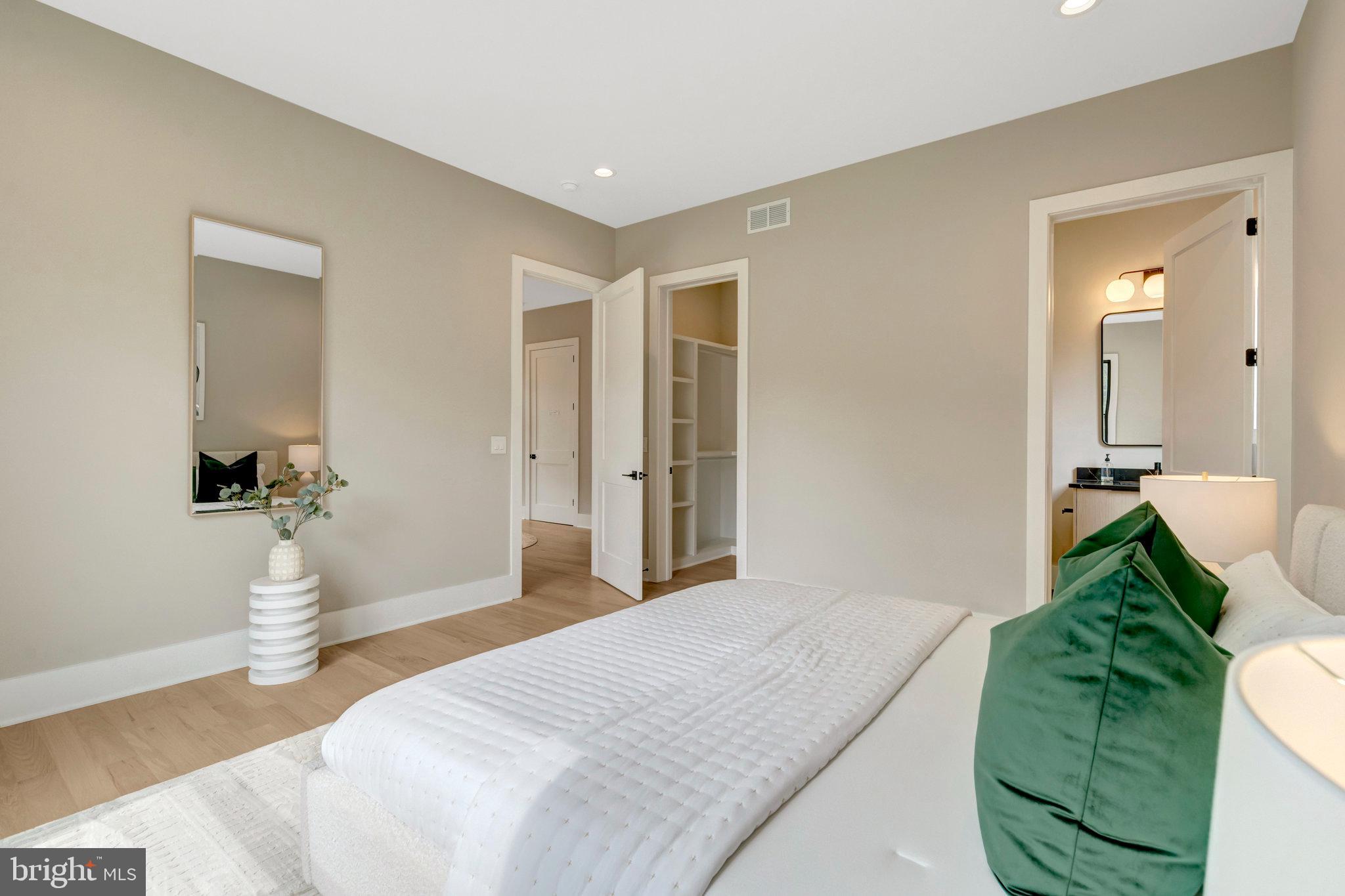 WEST LANGLEY - Residential