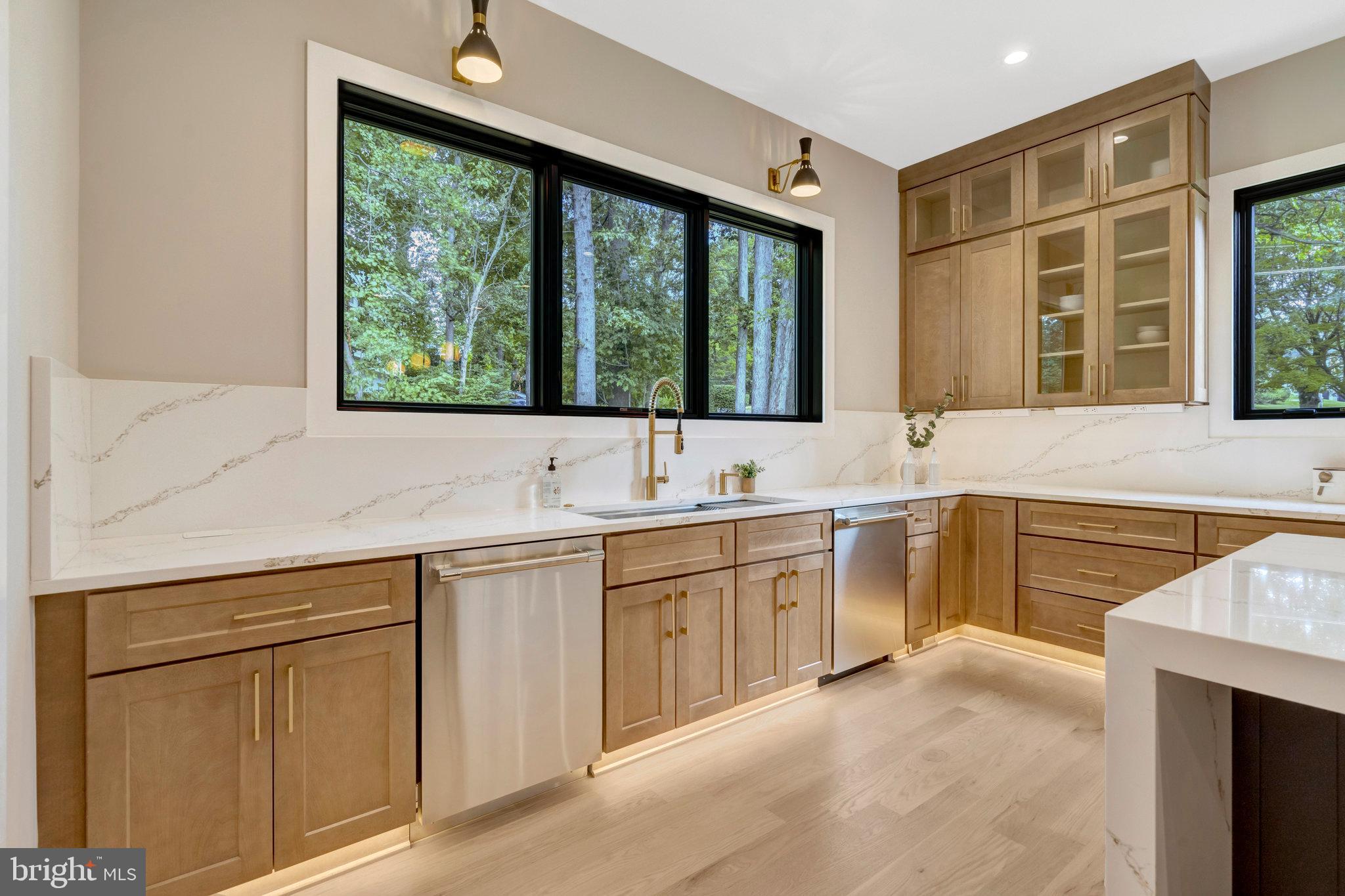 WEST LANGLEY - Residential