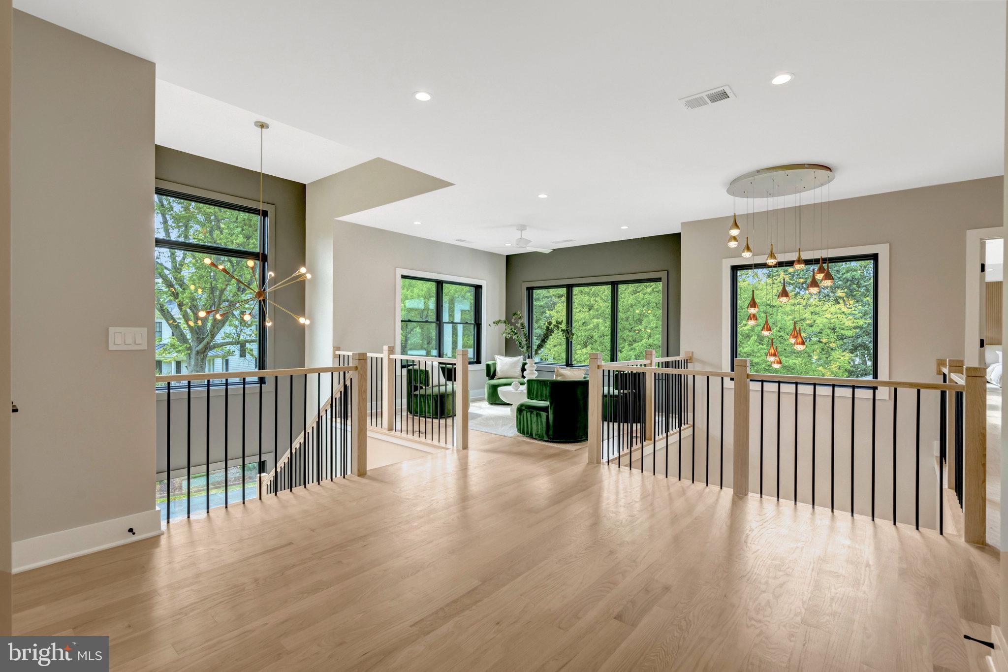 WEST LANGLEY - Residential