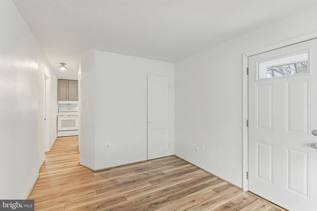 Photo of 10 Swan St, HARRISBURG, PA 17111 (MLS # PADA2052266)