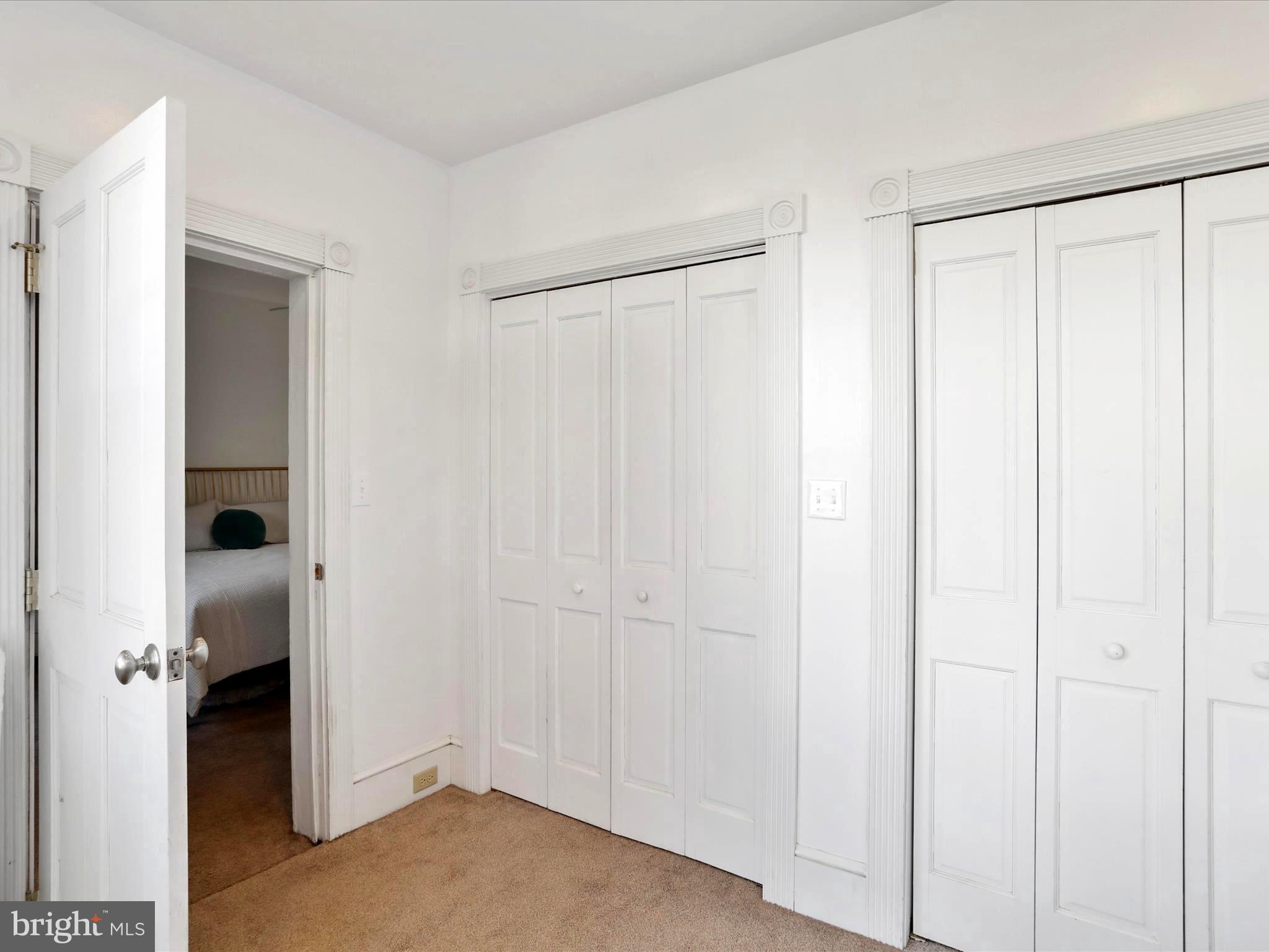 WEST SIDE - Residential