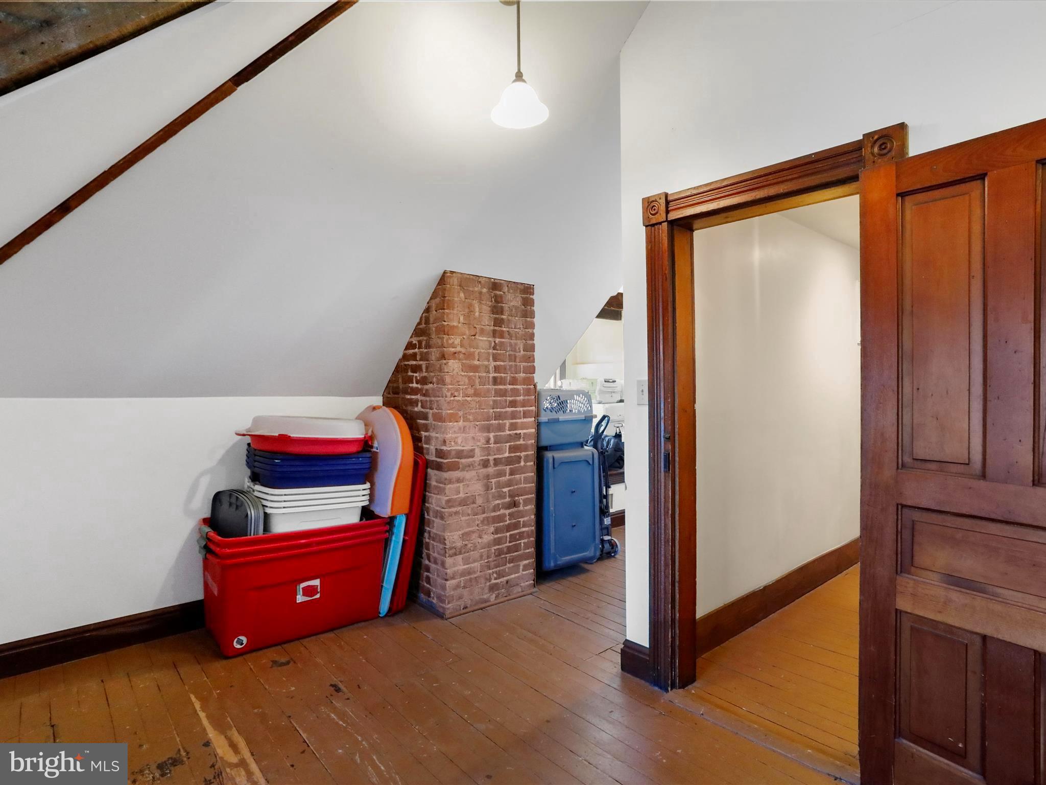 WEST SIDE - Residential