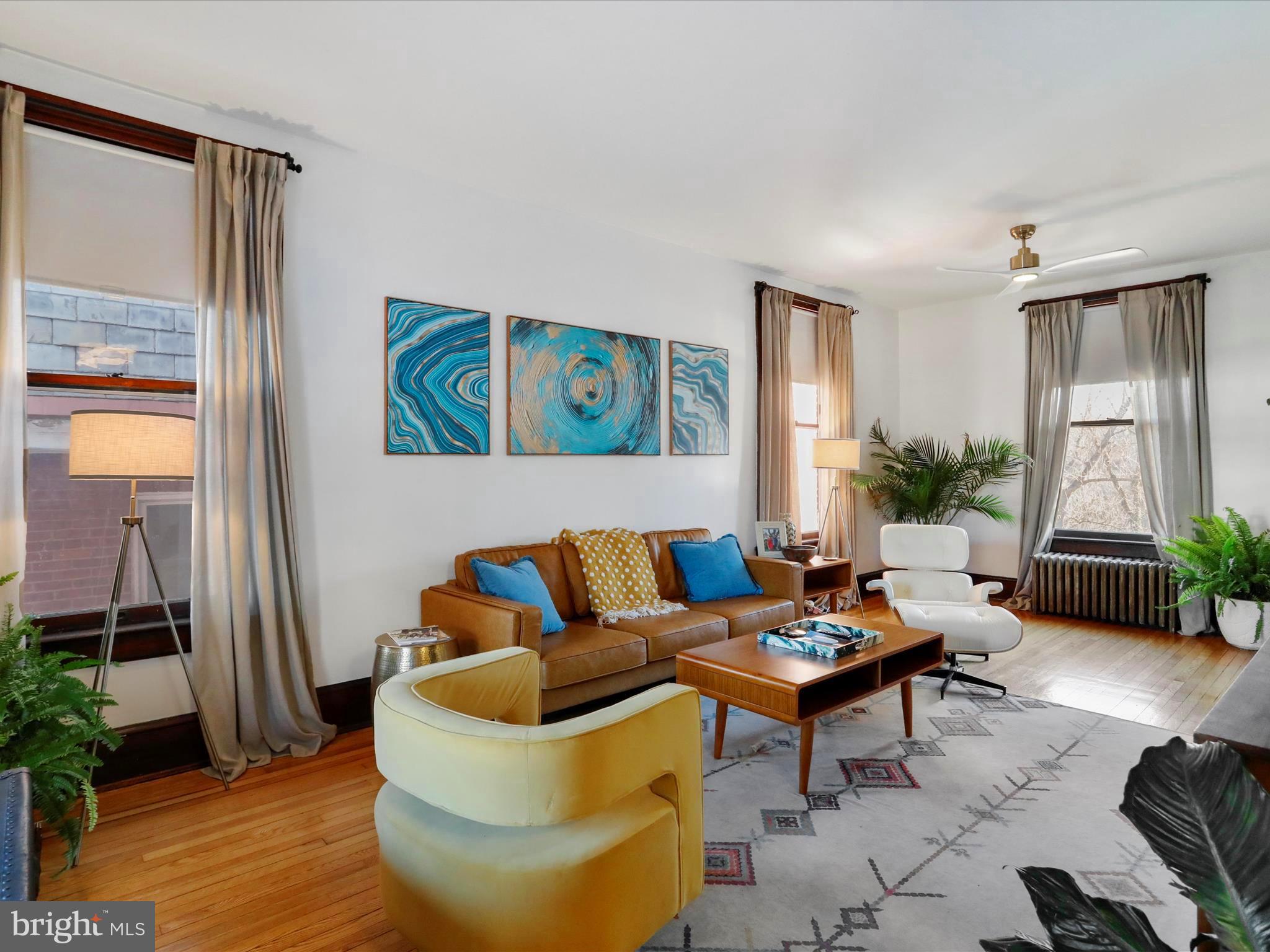 WEST SIDE - Residential