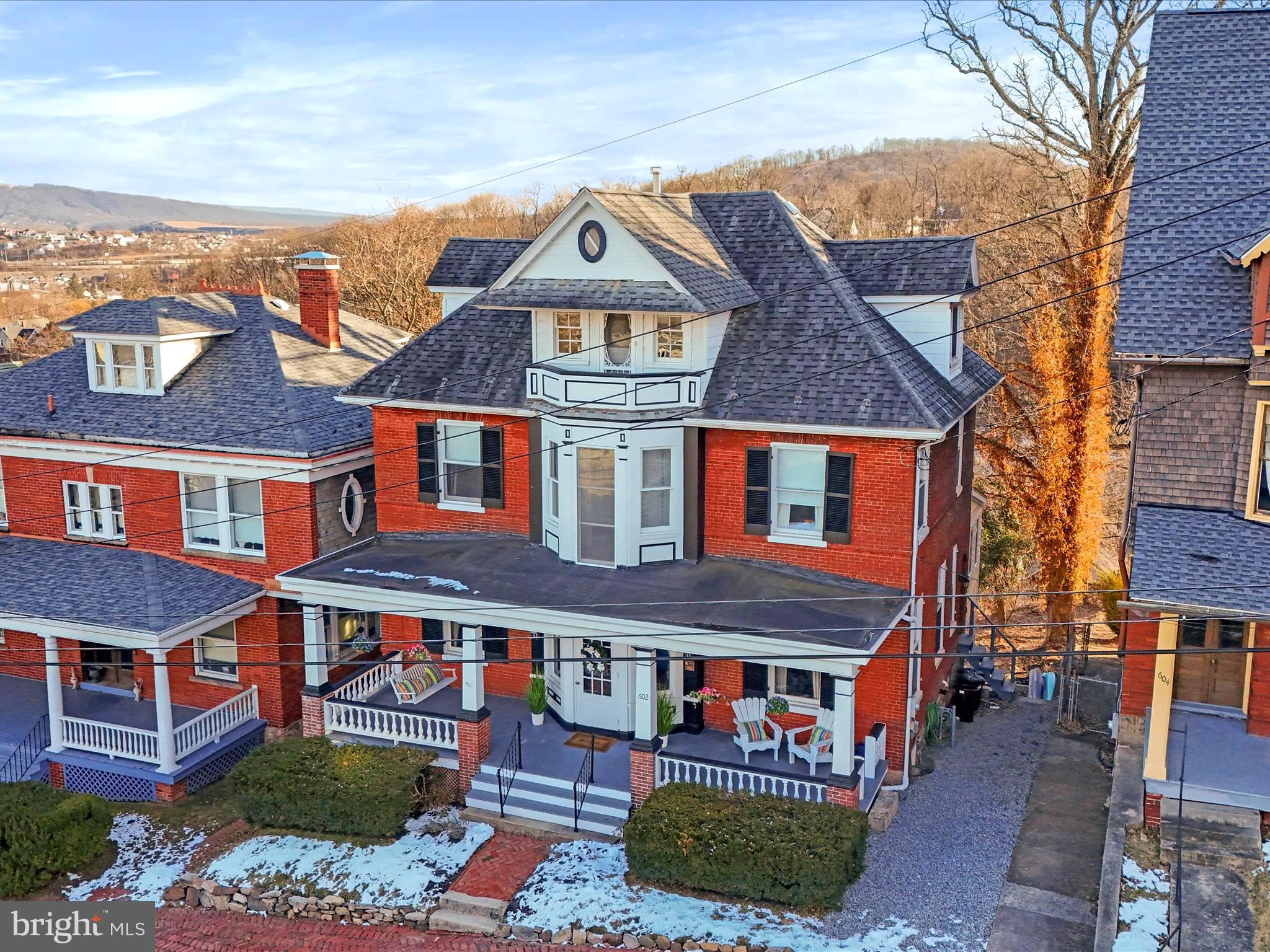 WEST SIDE - Residential