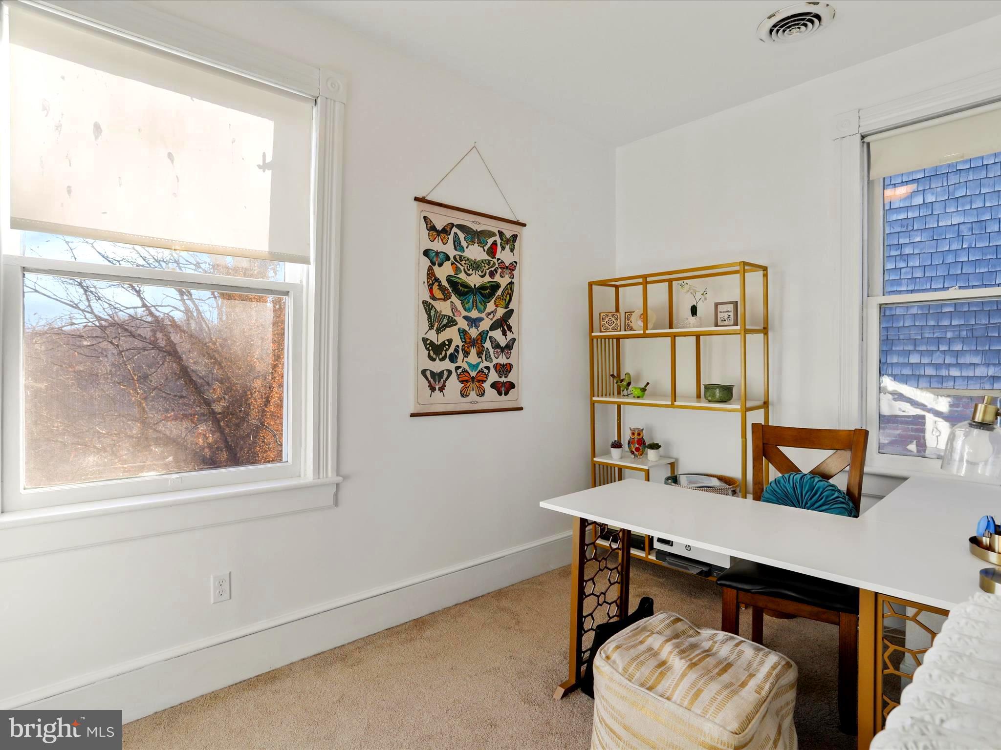 WEST SIDE - Residential